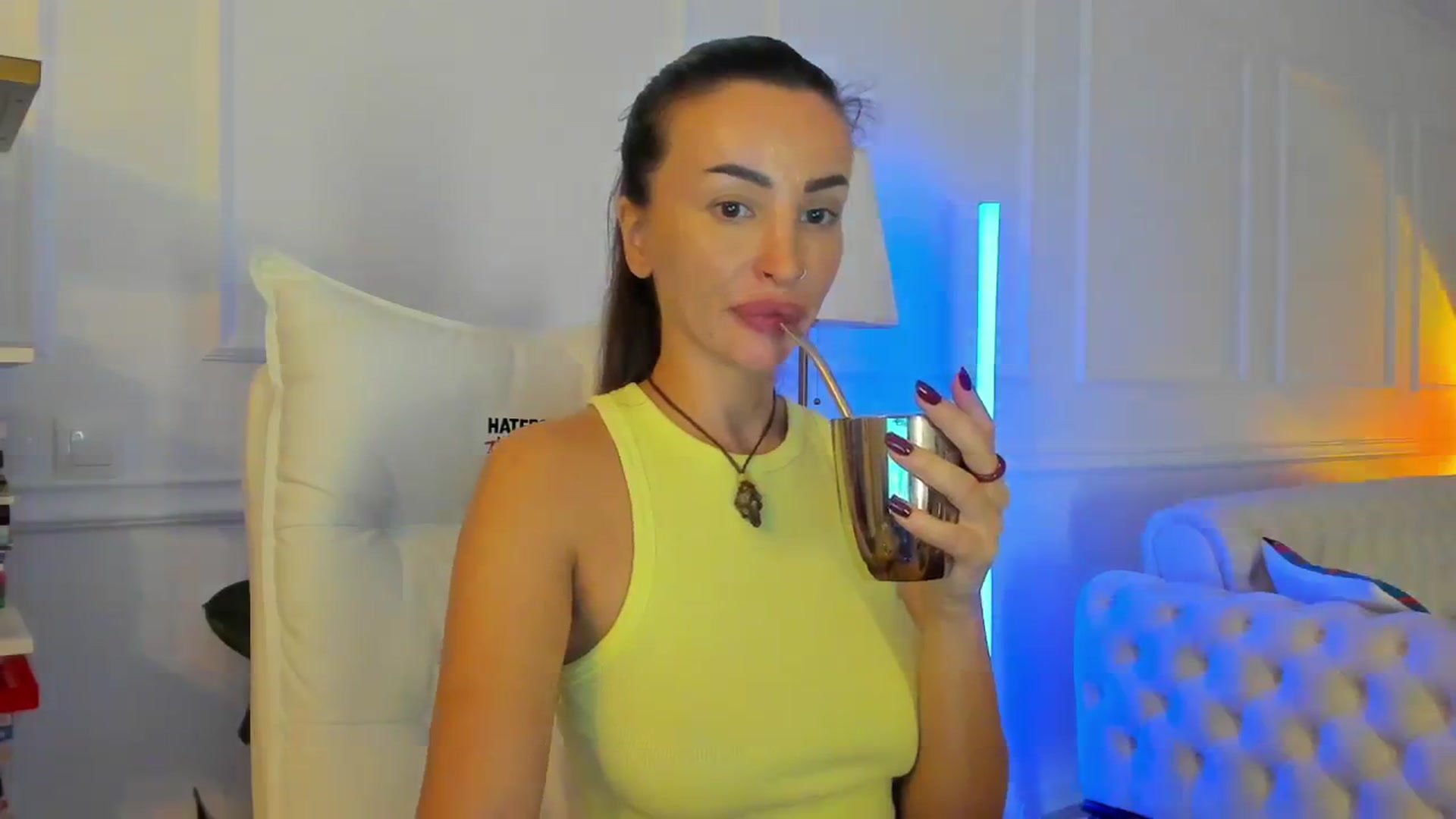 Gallery image thumbnail from AlyssiaKENT1's myfreecams stream on, 10/16/2024, 16:48 image 16 of 20