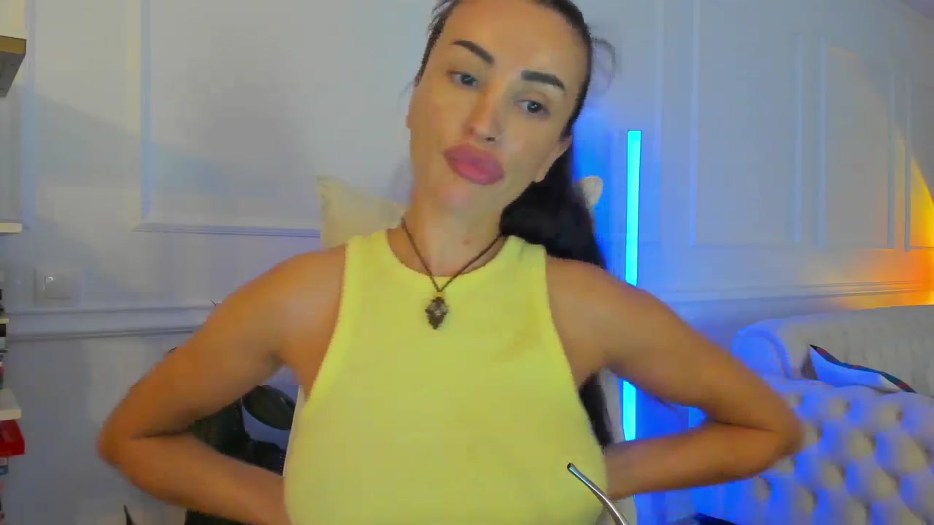 Gallery image thumbnail from AlyssiaKENT1's myfreecams stream on, 10/16/2024, 16:48 image 14 of 20