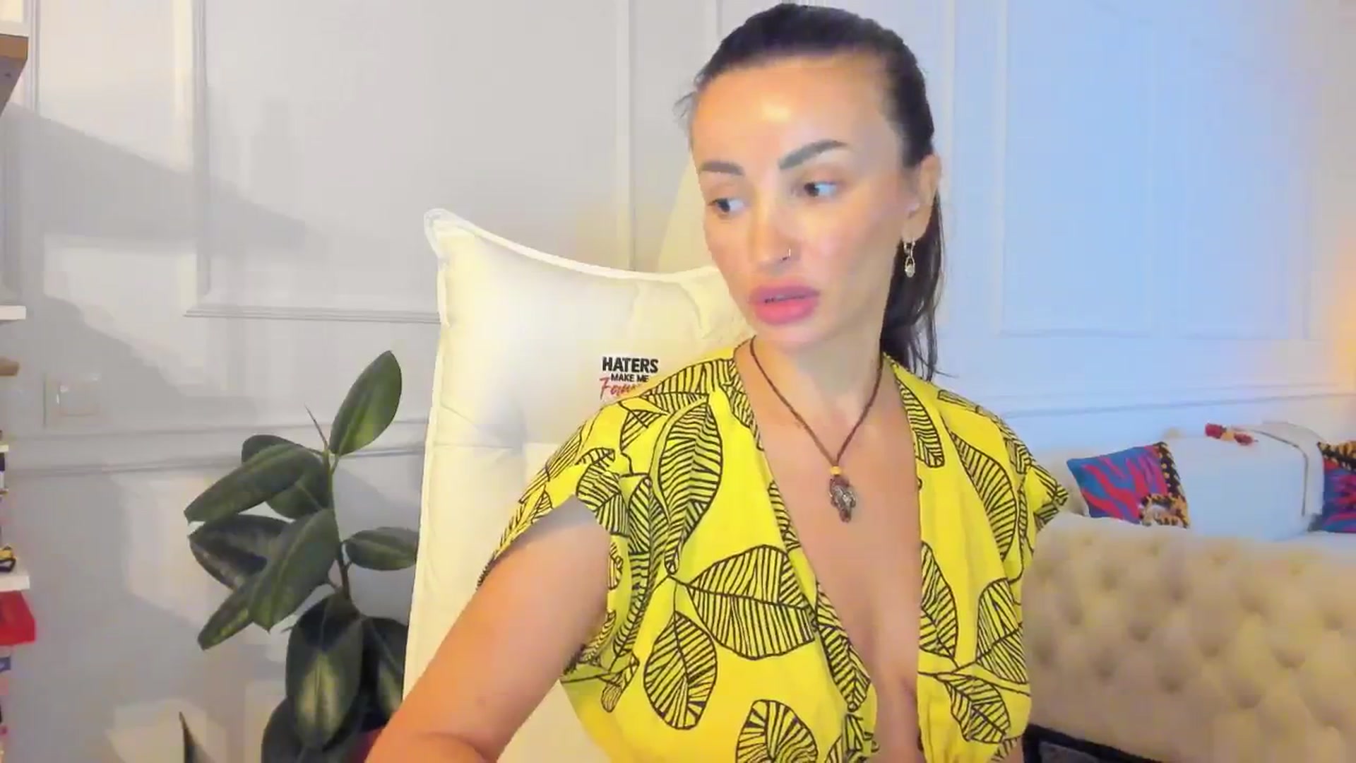 Gallery image thumbnail from AlyssiaKENT1's myfreecams stream on, 10/26/2024, 18:47 image 7 of 20