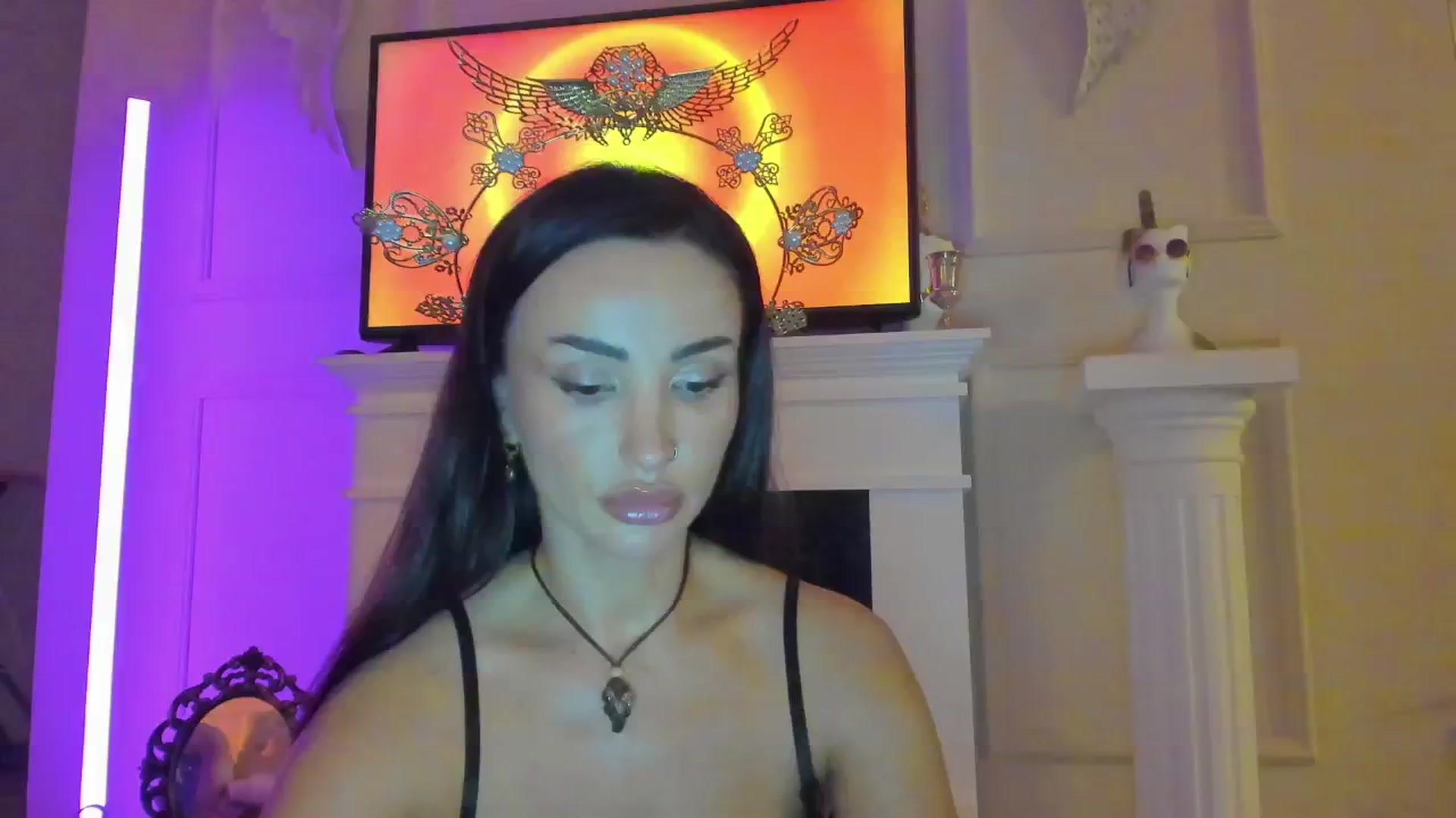 Gallery image thumbnail from AlyssiaKENT1's myfreecams stream on, 10/30/2024, 17:20 image 6 of 20