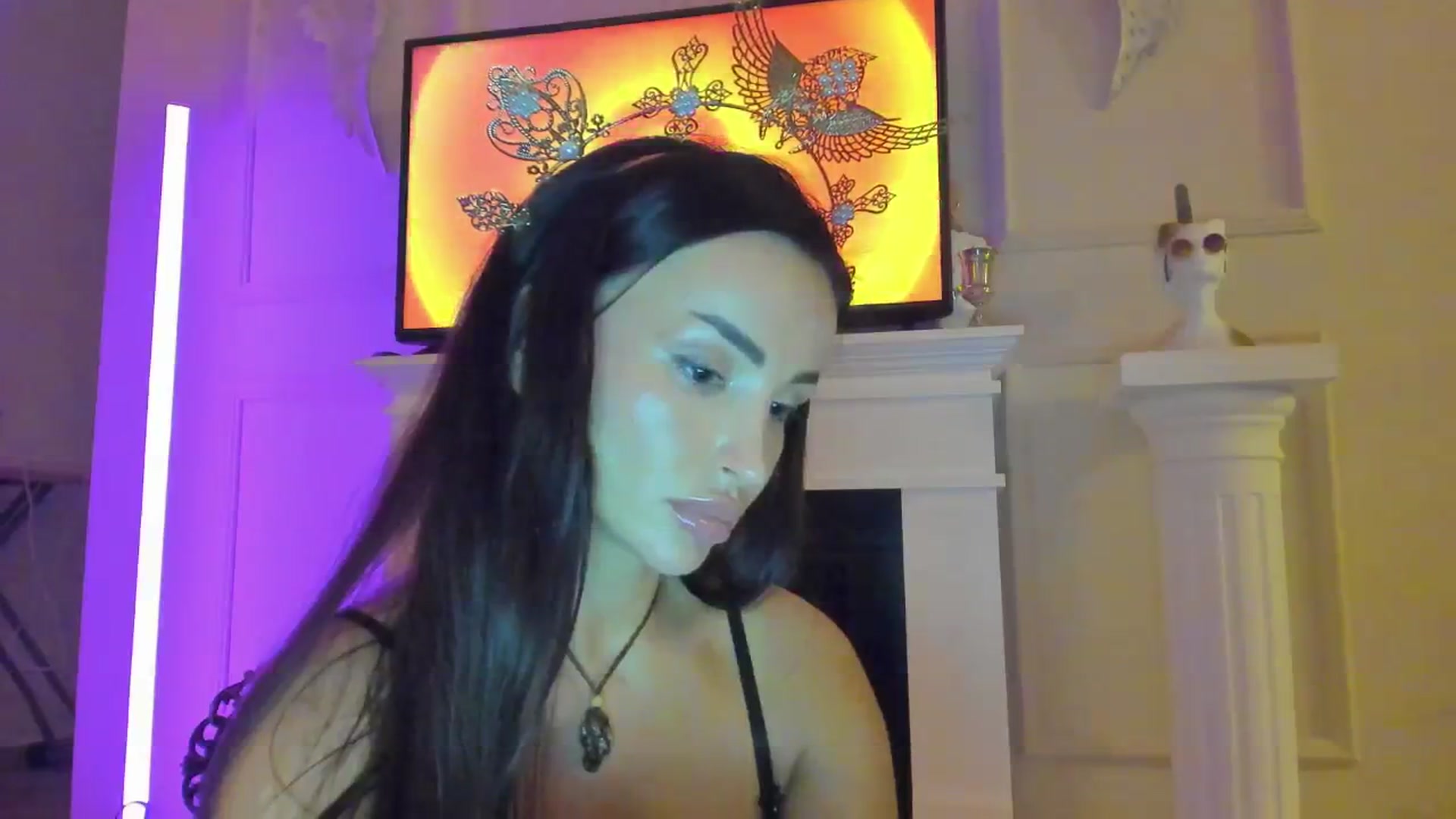 Gallery image thumbnail from AlyssiaKENT1's myfreecams stream on, 10/30/2024, 17:20 image 16 of 20