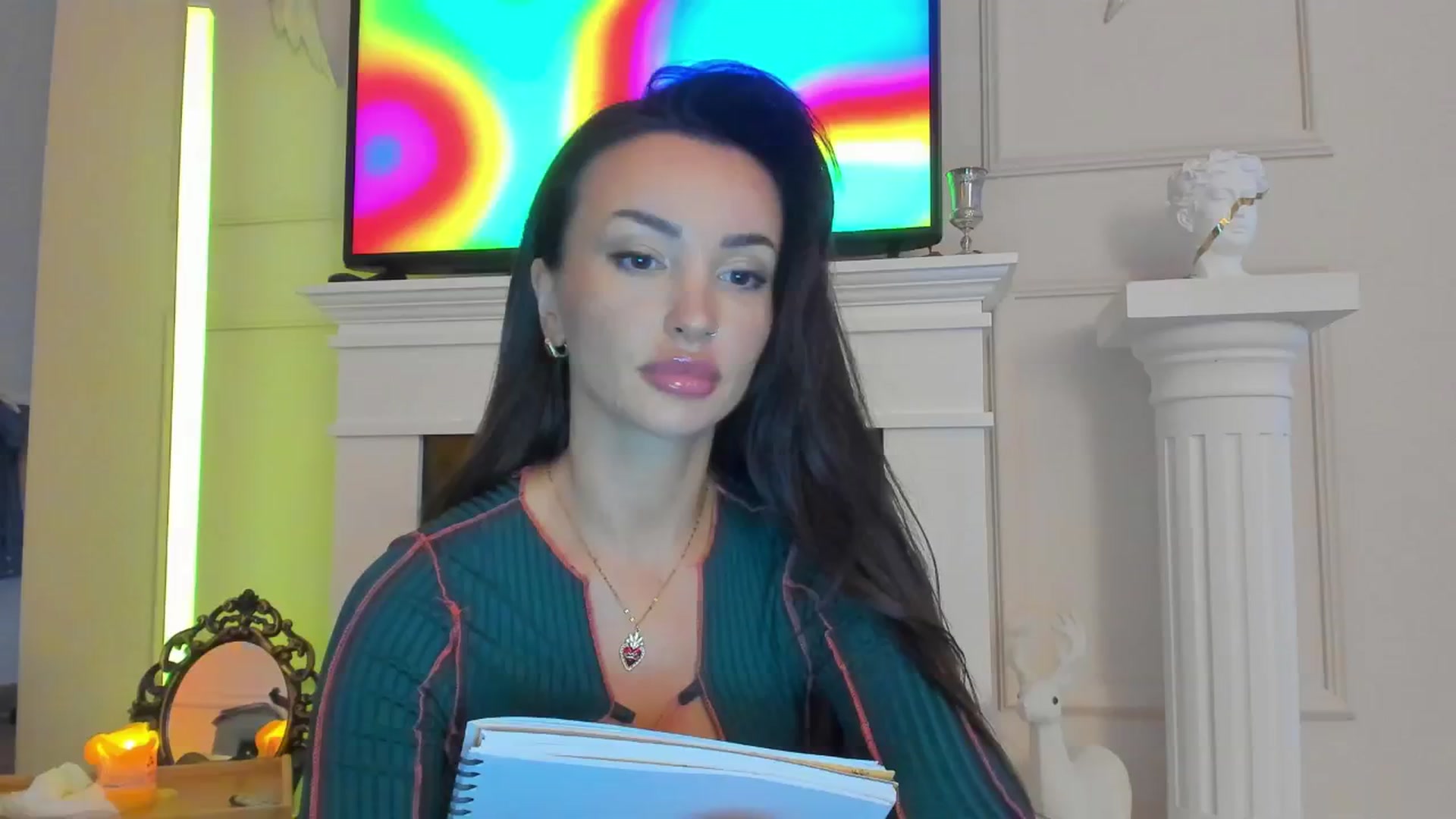 Gallery image thumbnail from AlyssiaKENT1's myfreecams stream on, 11/12/2024, 14:59 image 14 of 20
