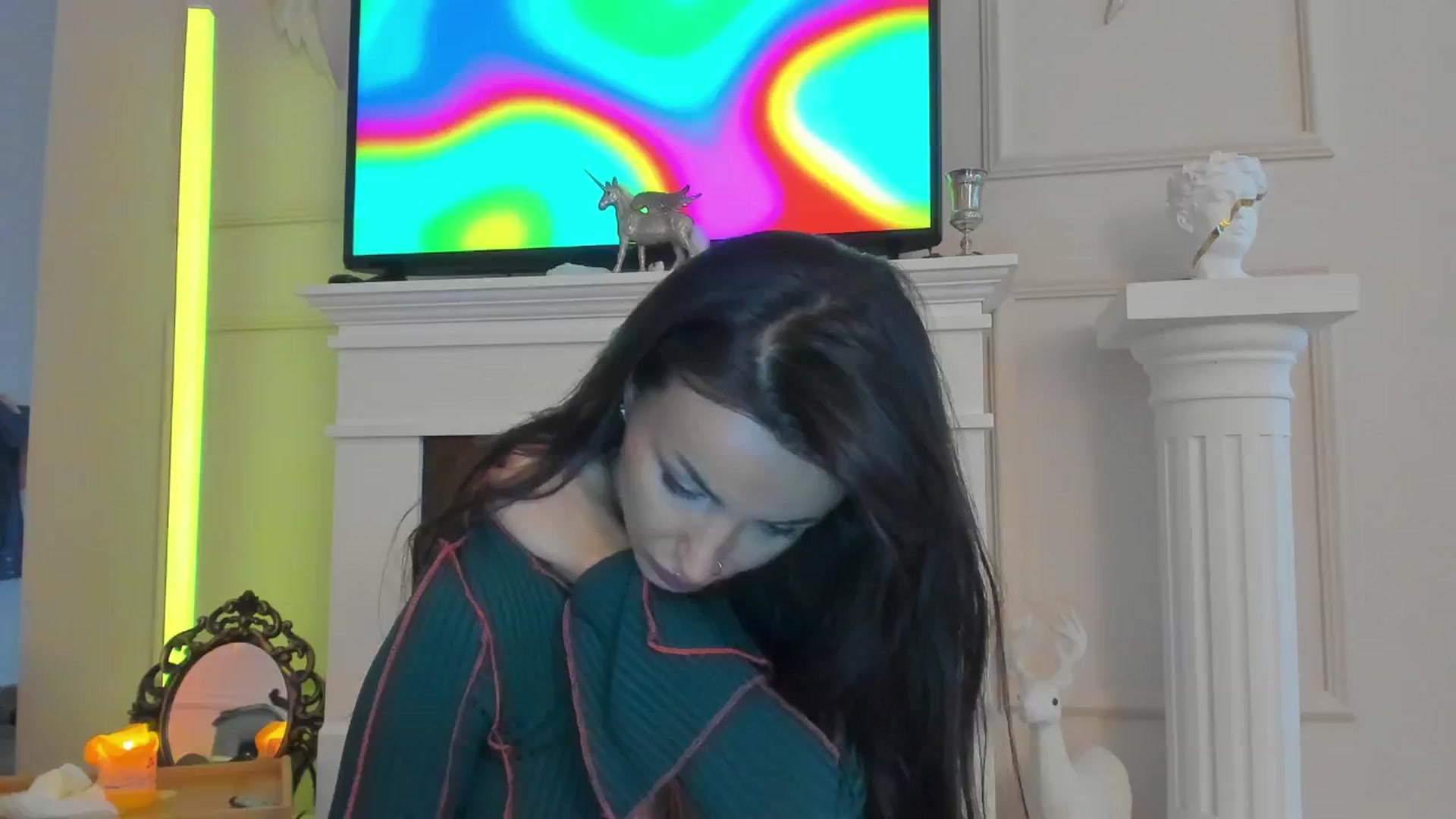 Gallery image thumbnail from AlyssiaKENT1's myfreecams stream on, 11/12/2024, 14:59 image 6 of 20