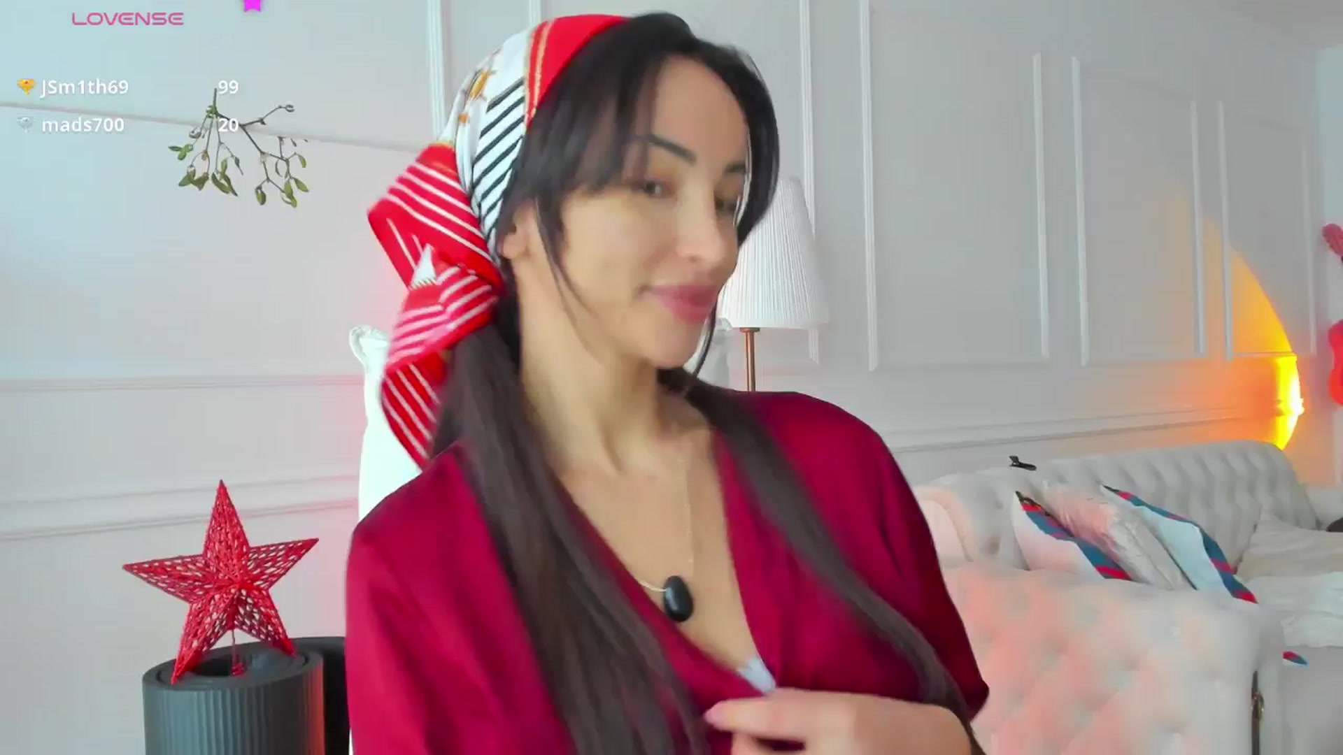 Gallery image thumbnail from AlyssiaKENT1's myfreecams stream on, 12/25/2024, 10:54 image 6 of 20