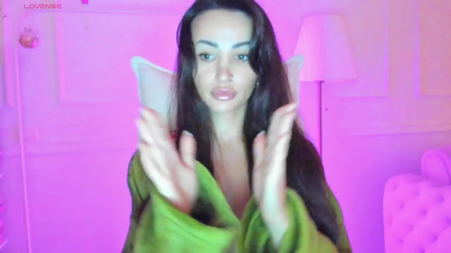 Gallery image thumbnail from AlyssiaKENT1's myfreecams stream on, 01/01/2025, 16:35 image 15 of 20