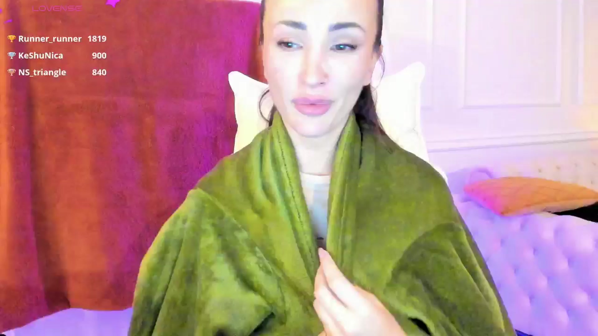 Gallery image thumbnail from AlyssiaKENT1's myfreecams stream on, 01/07/2025, 19:44 image 15 of 20