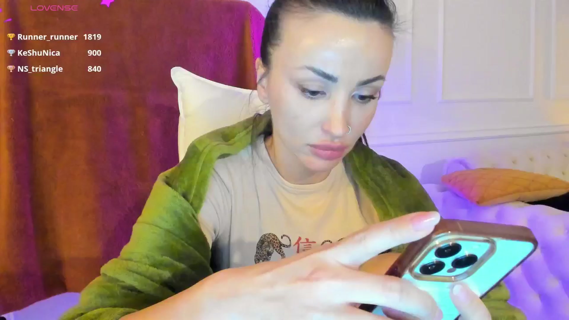 Gallery image thumbnail from AlyssiaKENT1's myfreecams stream on, 01/07/2025, 19:44 image 3 of 20