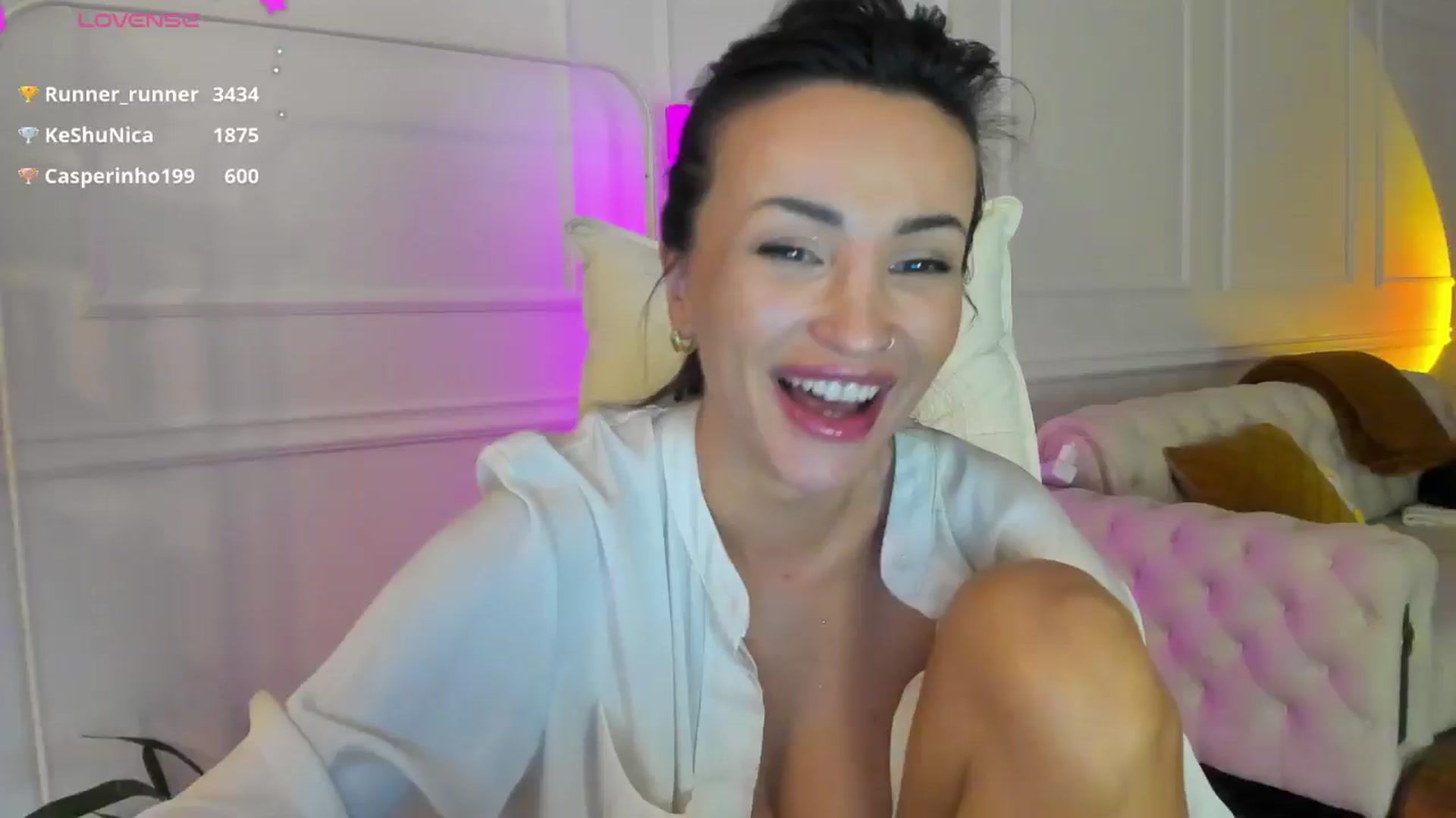 Gallery image thumbnail from AlyssiaKENT1's myfreecams stream on, 01/14/2025, 20:05 image 14 of 20