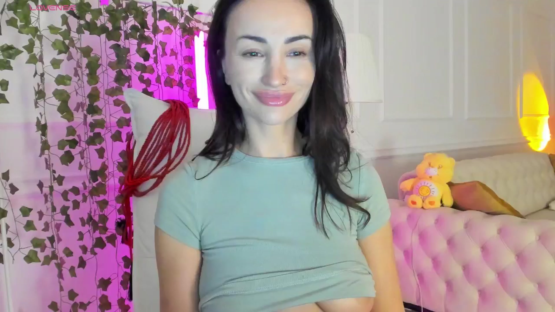 Gallery image thumbnail from AlyssiaKENT1's myfreecams stream on, 01/20/2025, 18:57 image 6 of 20