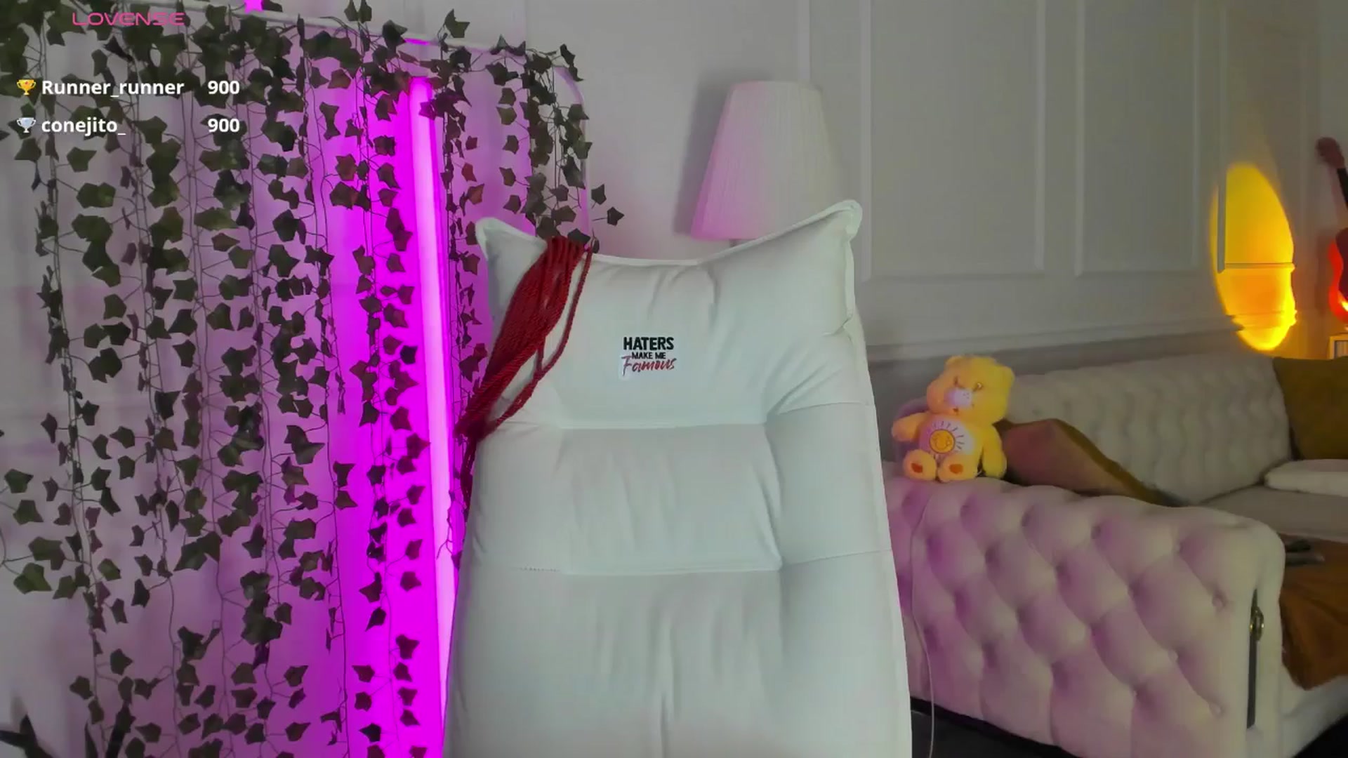 Gallery image thumbnail from AlyssiaKENT1's myfreecams stream on, 01/20/2025, 18:57 image 15 of 20