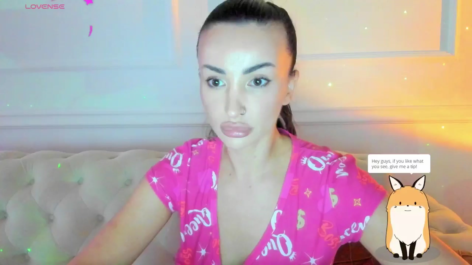 Gallery image thumbnail from AlyssiaKENT1's myfreecams stream on, 01/25/2025, 15:34 image 10 of 20