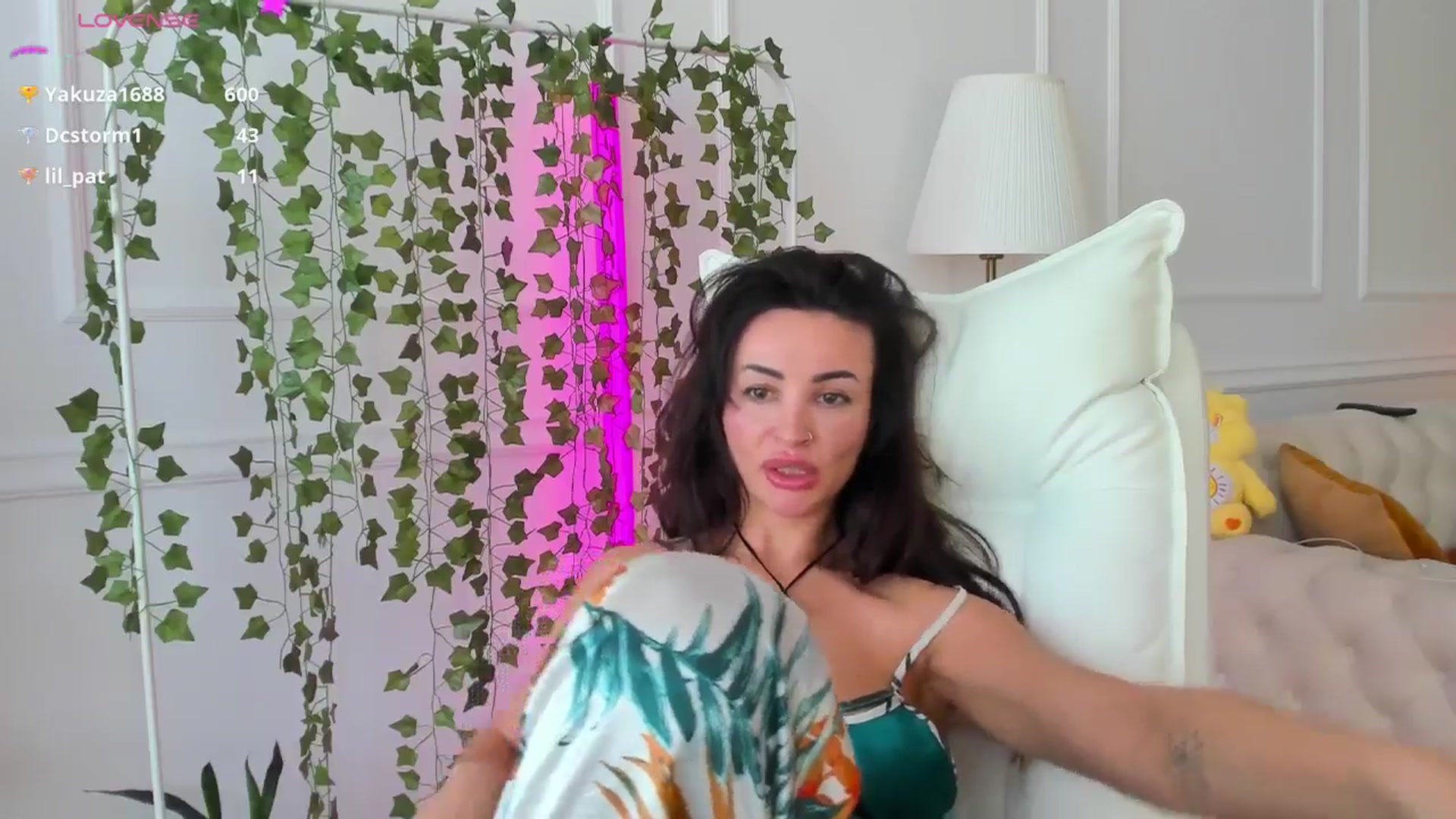 Gallery image thumbnail from AlyssiaKENT1's myfreecams stream on, 01/26/2025, 10:33 image 20 of 20