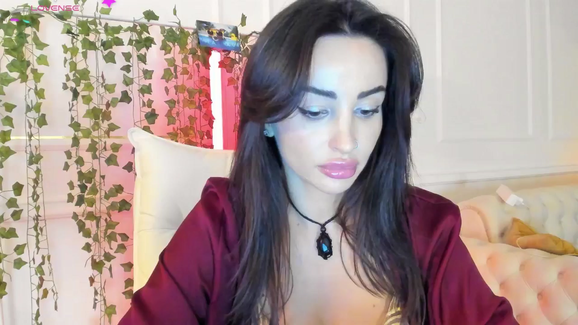 Gallery image thumbnail from AlyssiaKENT1's myfreecams stream on, 02/05/2025, 19:32 image 2 of 20