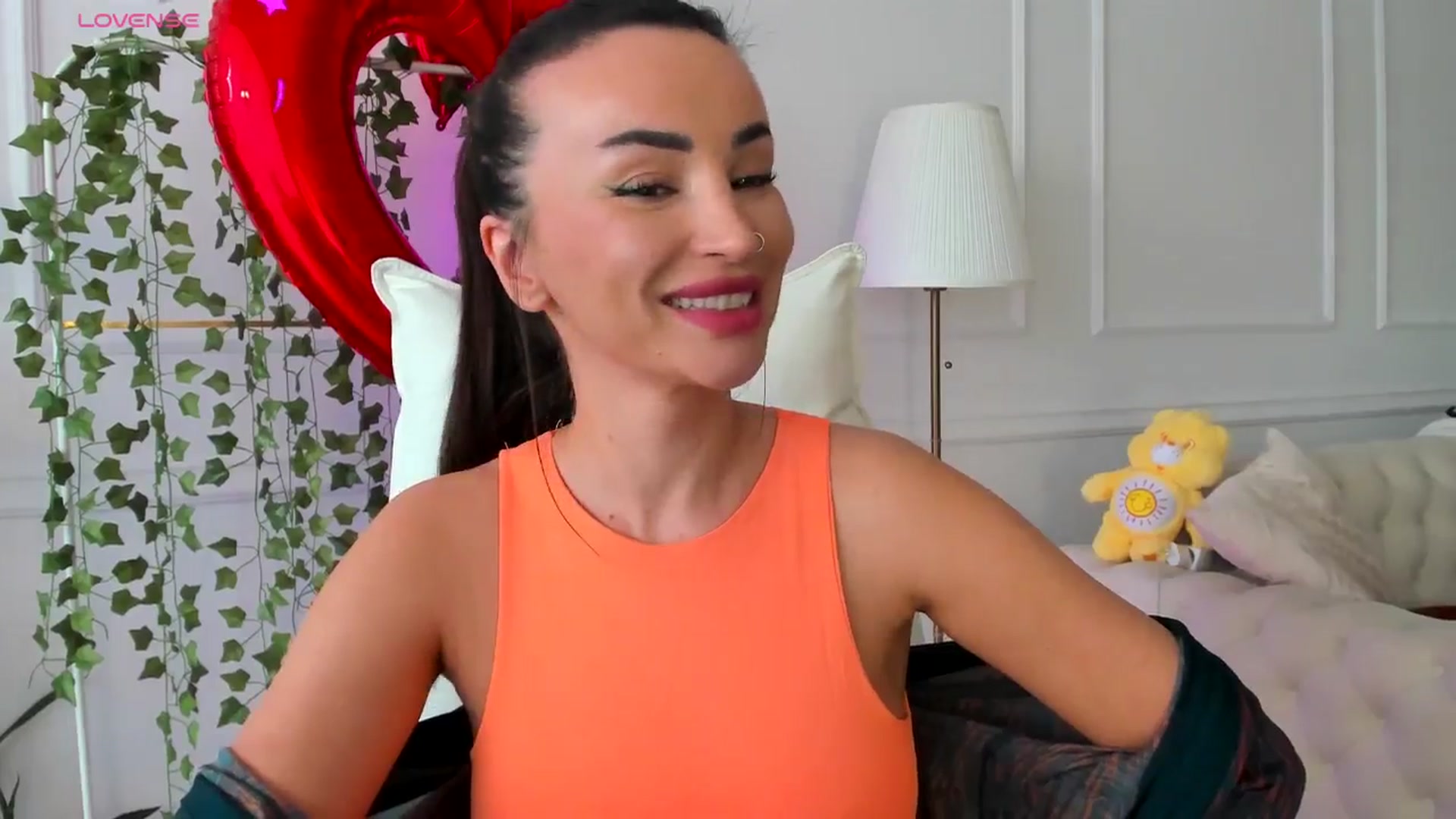 Gallery image thumbnail from AlyssiaKENT1's myfreecams stream on, 02/14/2025, 15:16 image 10 of 20