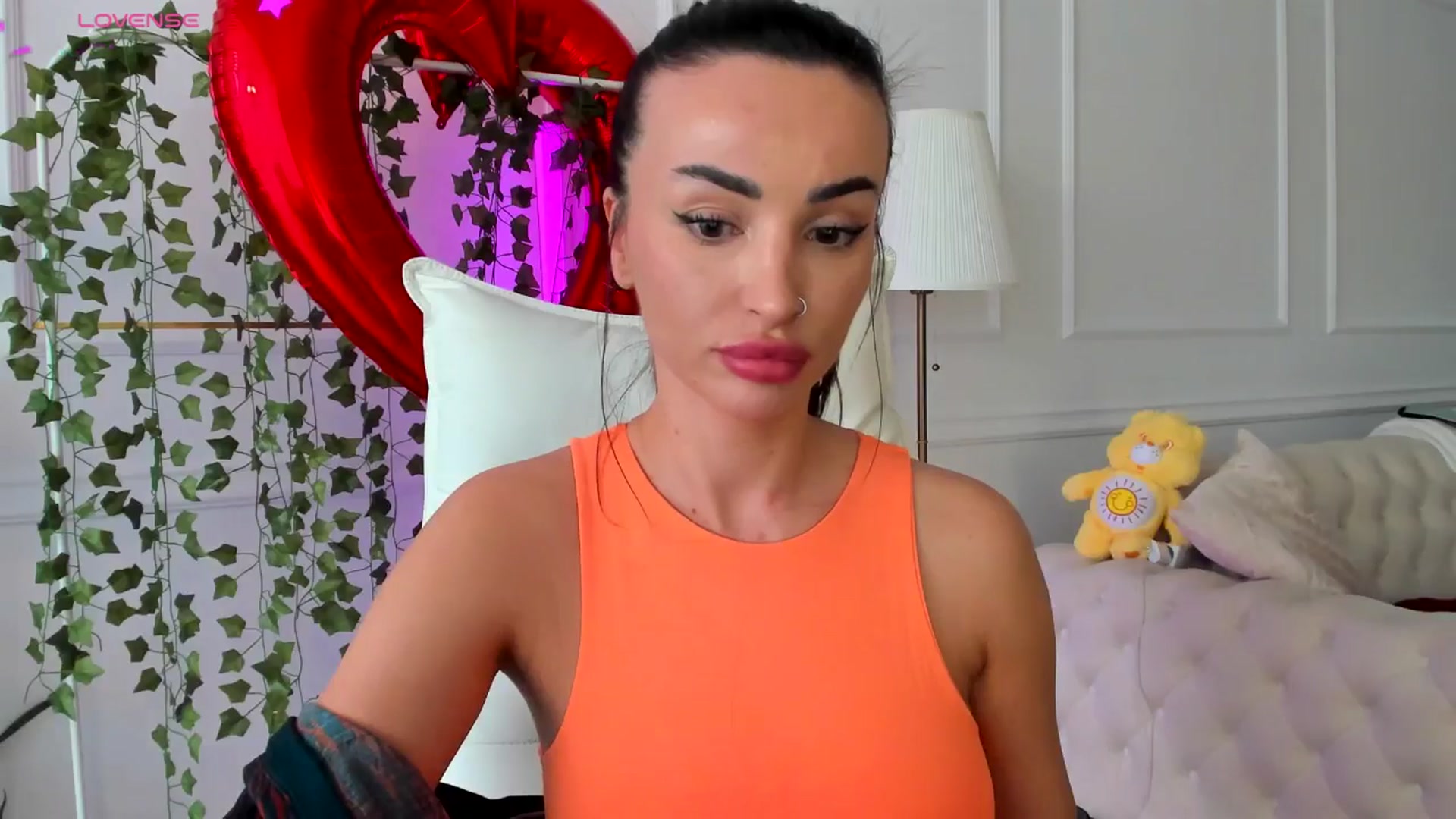 Gallery image thumbnail from AlyssiaKENT1's myfreecams stream on, 02/14/2025, 15:16 image 13 of 20
