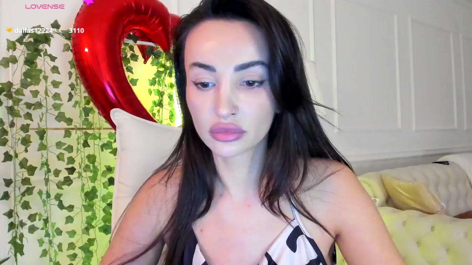Gallery image thumbnail from AlyssiaKENT1's myfreecams stream on, 02/17/2025, 18:04 image 9 of 20