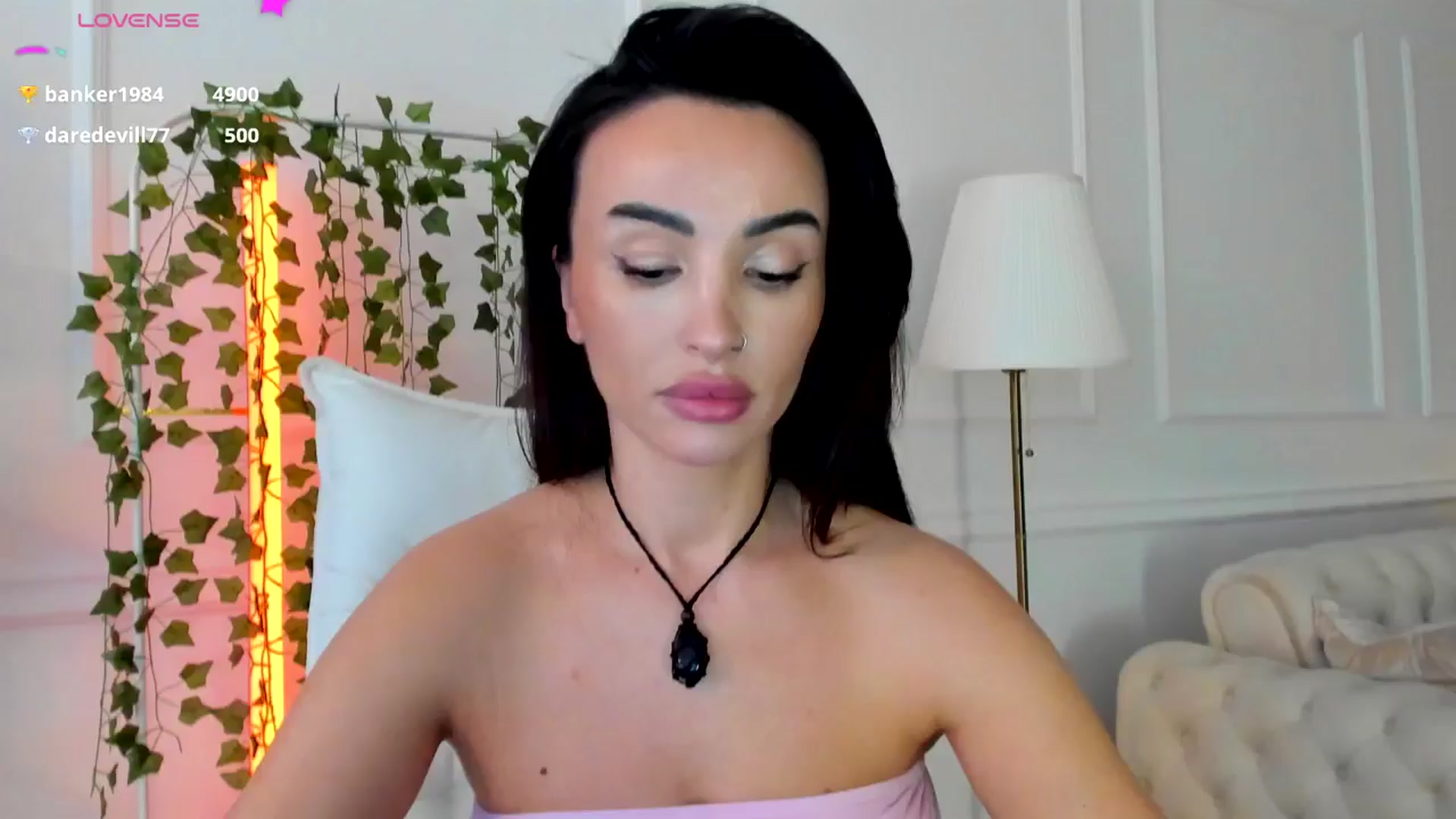 Gallery image thumbnail from AlyssiaKENT1's myfreecams stream on, 03/04/2025, 17:17 image 10 of 20