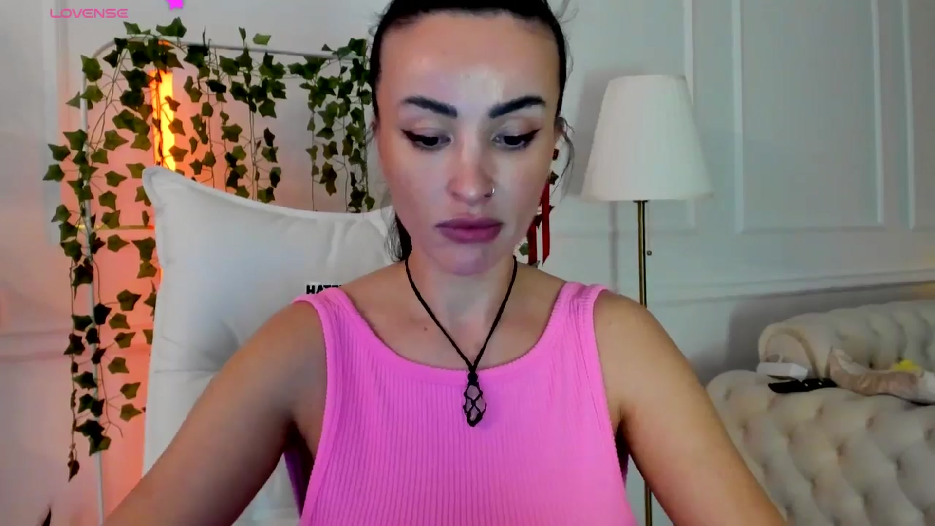 Gallery image thumbnail from AlyssiaKENT1's myfreecams stream on, 03/05/2025, 16:40 image 15 of 20