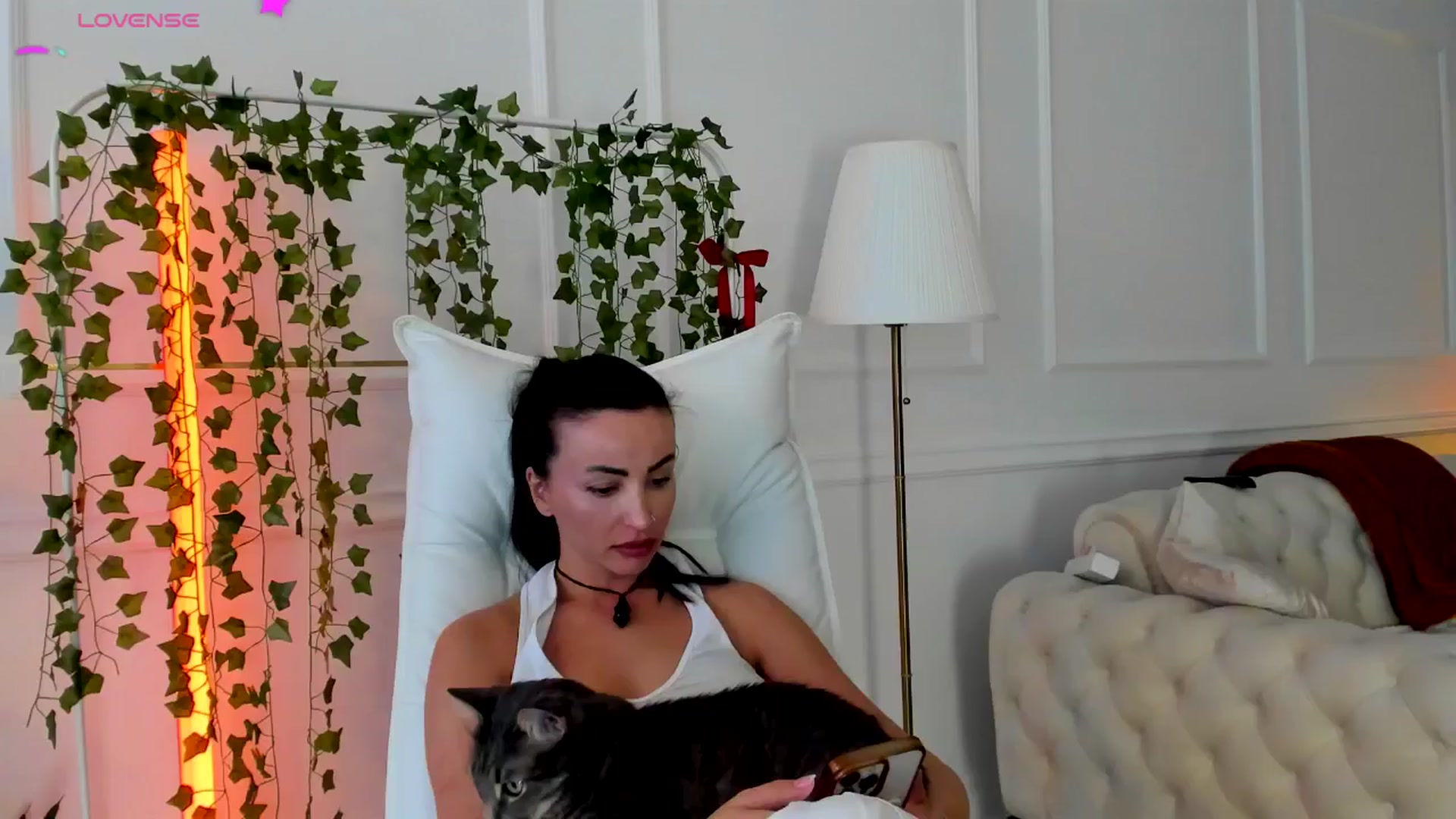 Gallery image thumbnail from AlyssiaKENT1's myfreecams stream on, 03/11/2025, 16:04 image 15 of 20
