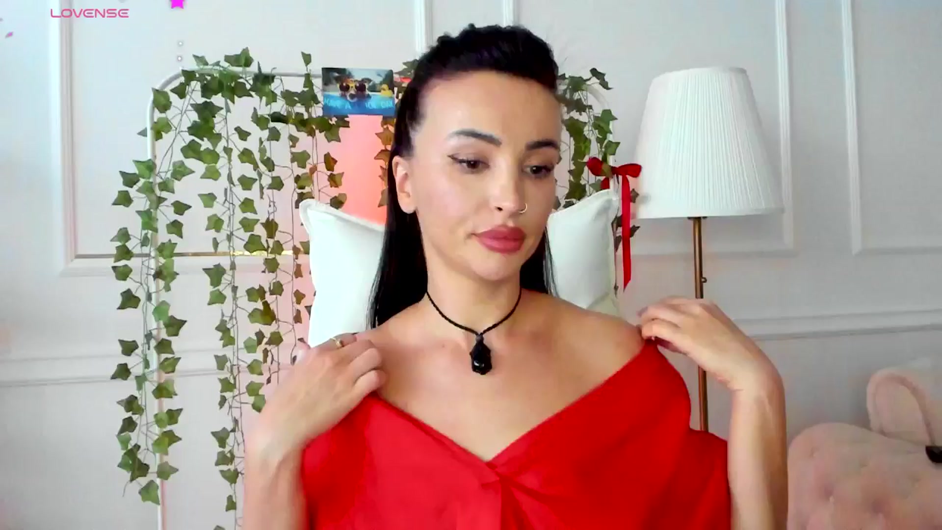Gallery image thumbnail from AlyssiaKENT1's myfreecams stream on, 03/21/2025, 17:44 image 1 of 20