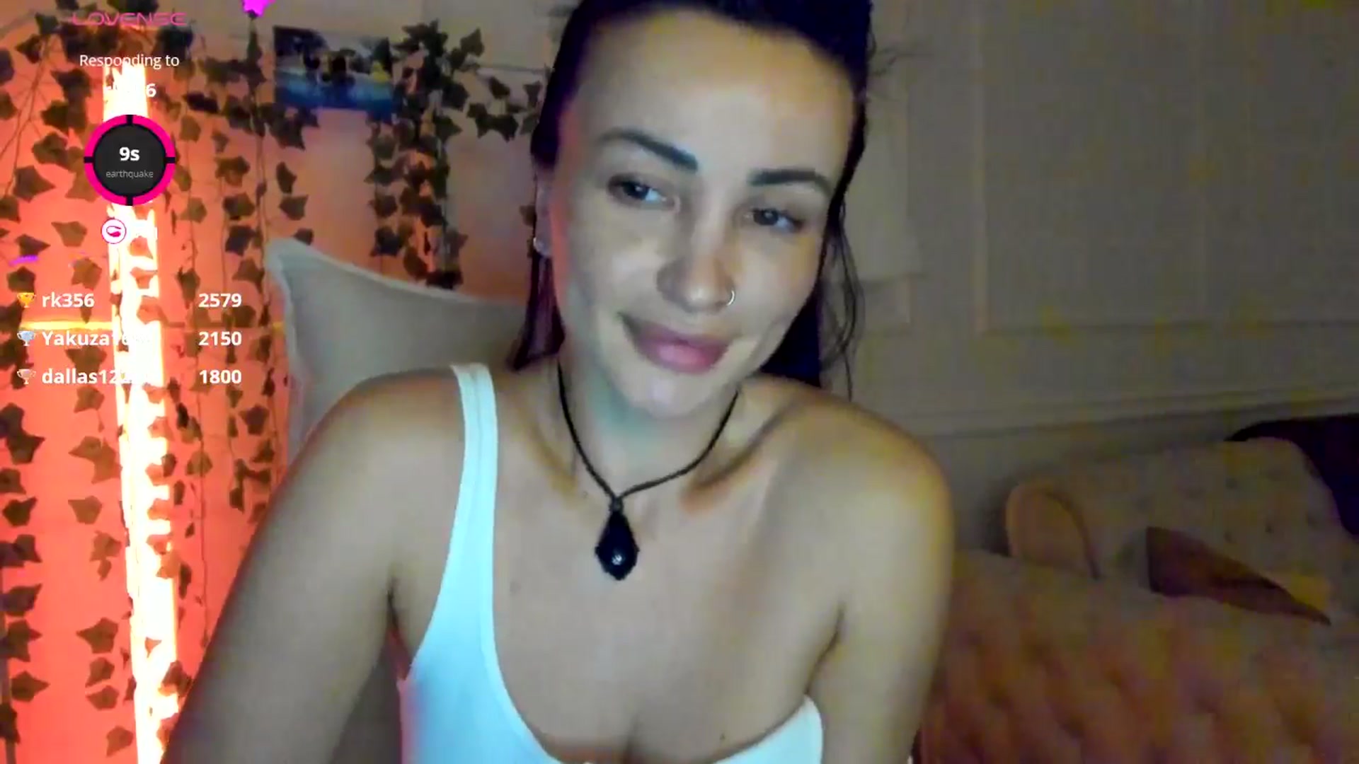 Gallery image thumbnail from AlyssiaKENT1's myfreecams stream on, 03/25/2025, 18:52 image 17 of 20