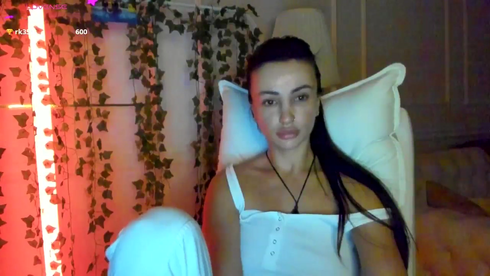 Gallery image thumbnail from AlyssiaKENT1's myfreecams stream on, 03/25/2025, 18:52 image 5 of 20