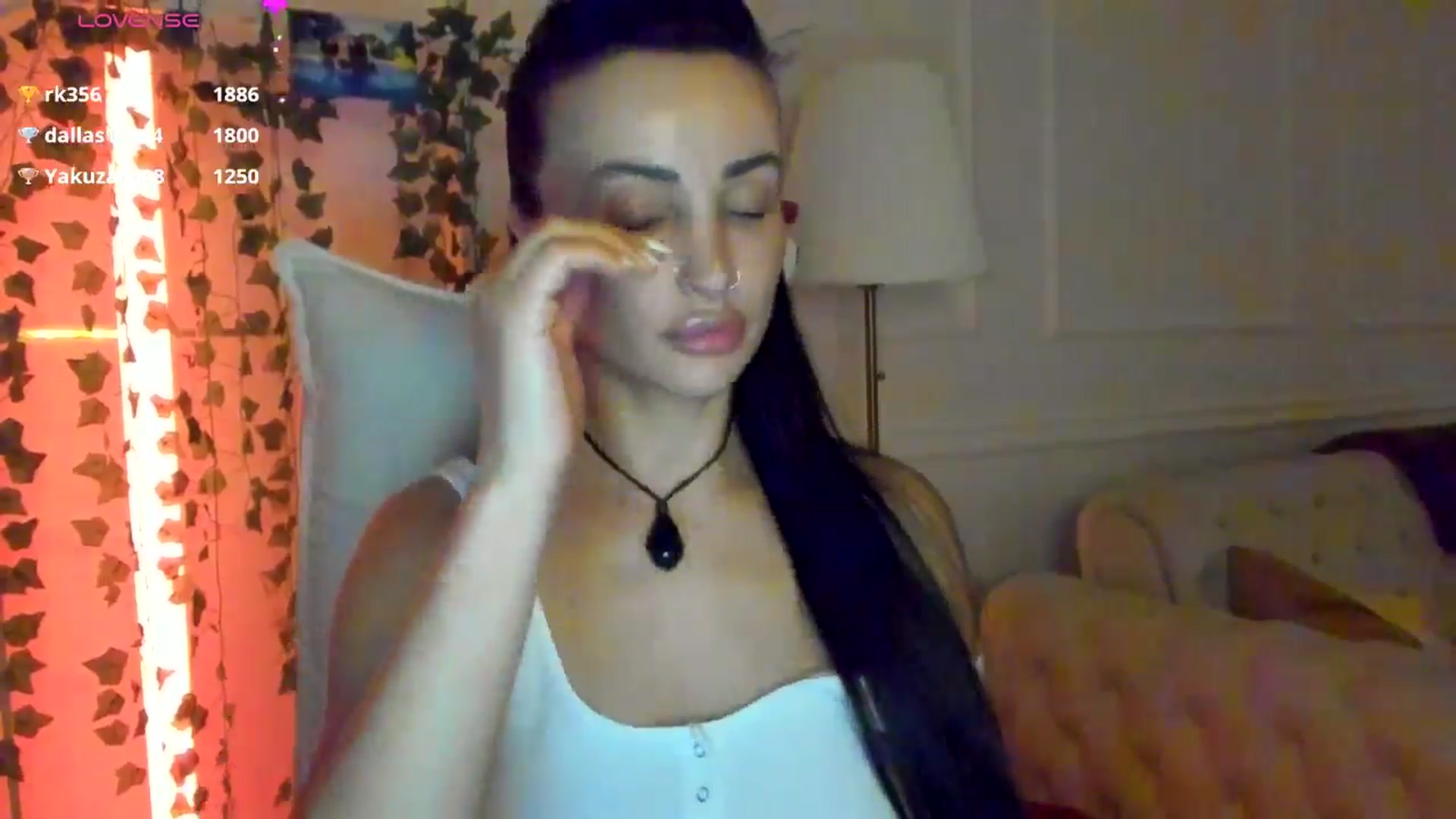 Gallery image thumbnail from AlyssiaKENT1's myfreecams stream on, 03/25/2025, 18:52 image 14 of 20