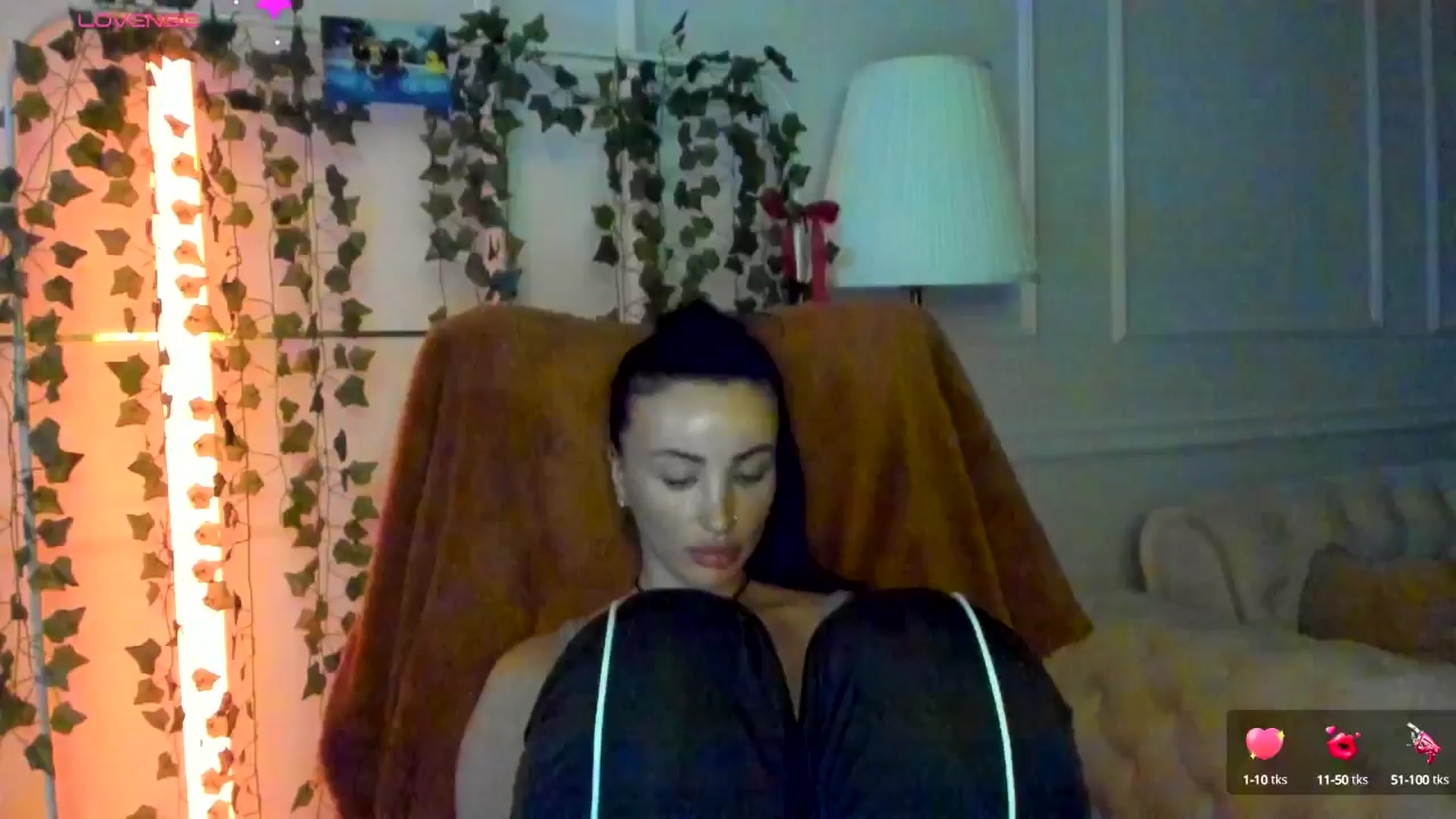 Gallery image thumbnail from AlyssiaKENT1's myfreecams stream on, 03/26/2025, 16:35 image 20 of 20