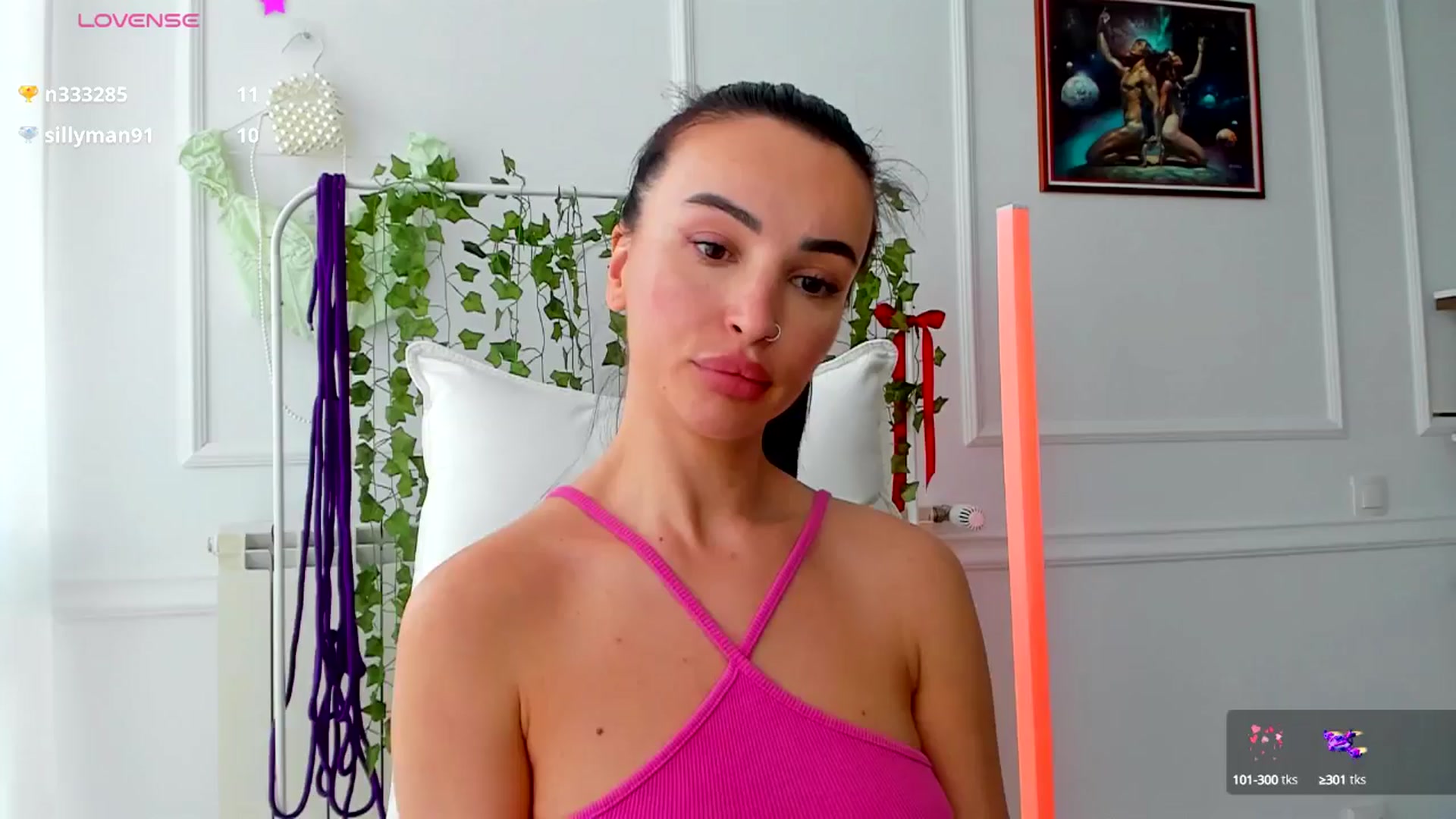 Gallery image thumbnail from AlyssiaKENT1's myfreecams stream on, 03/31/2025, 17:46 image 8 of 20