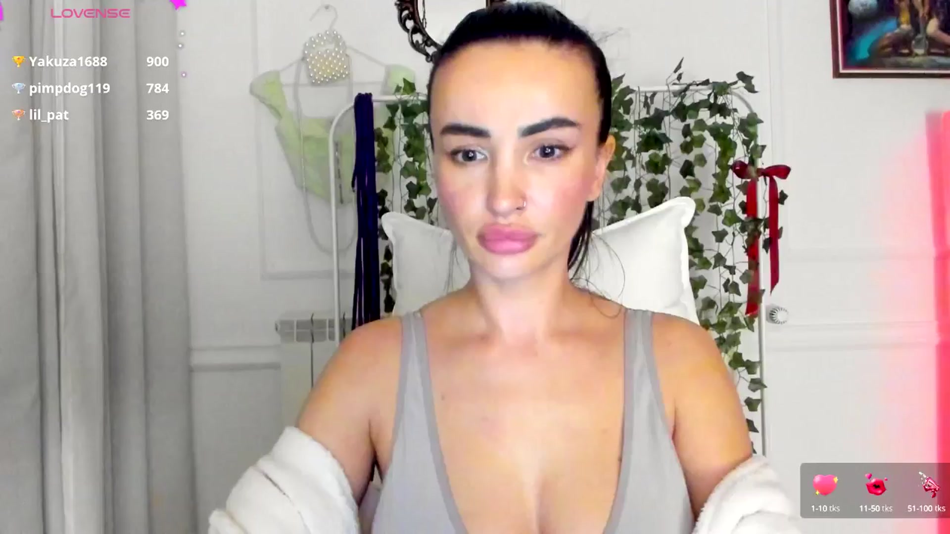 Gallery image thumbnail from AlyssiaKENT1's myfreecams stream on, 04/01/2025, 17:51 image 20 of 20