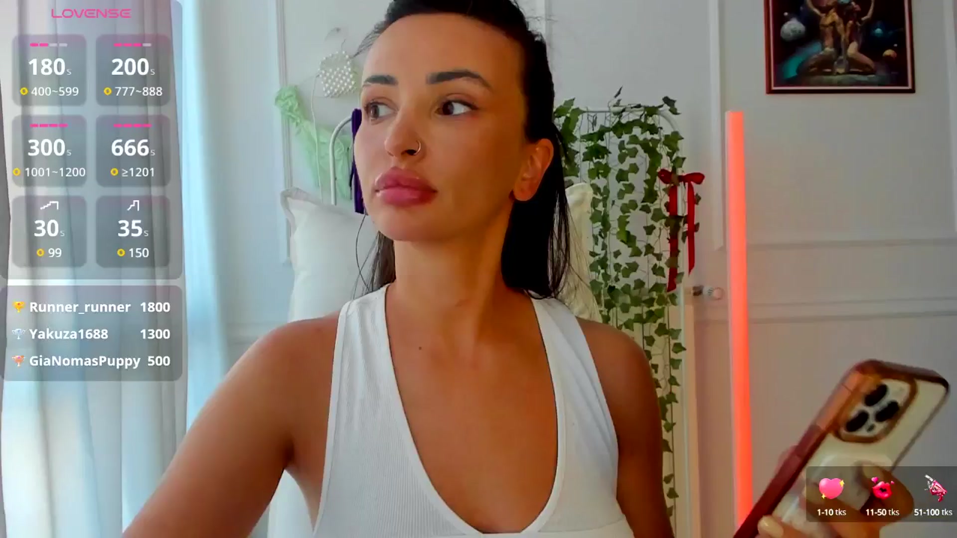 Gallery image thumbnail from AlyssiaKENT1's myfreecams stream on, 04/17/2025, 16:33 image 20 of 20
