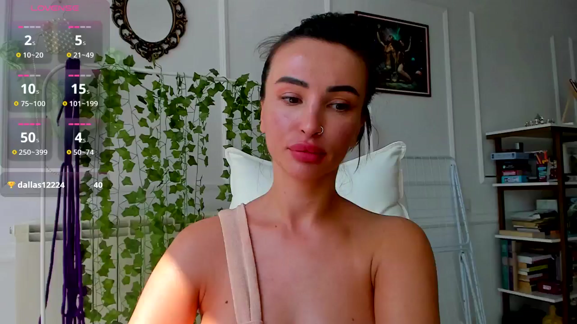 Gallery image thumbnail from AlyssiaKENT1's myfreecams stream on, 04/23/2025, 12:04 image 14 of 20