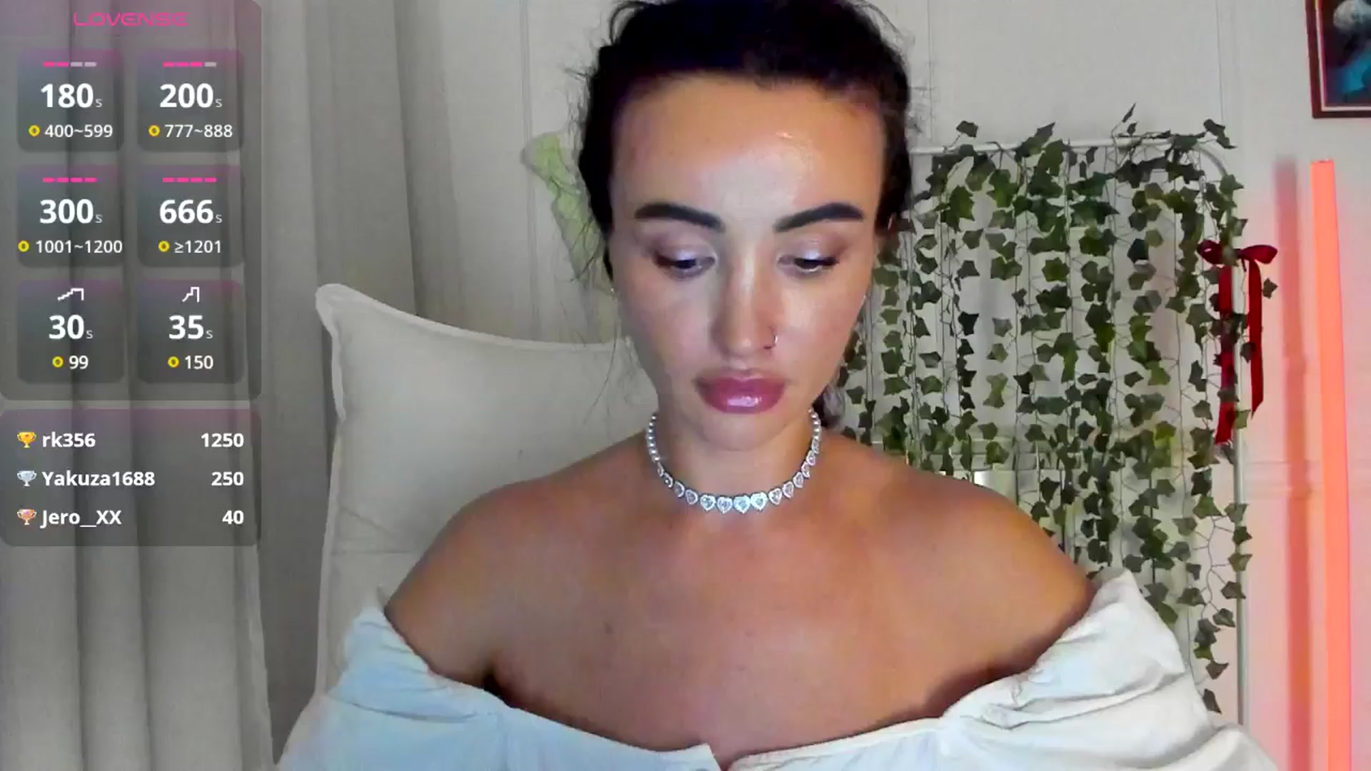 Gallery image thumbnail from AlyssiaKENT1's myfreecams stream on, 04/28/2025, 18:57 image 19 of 20