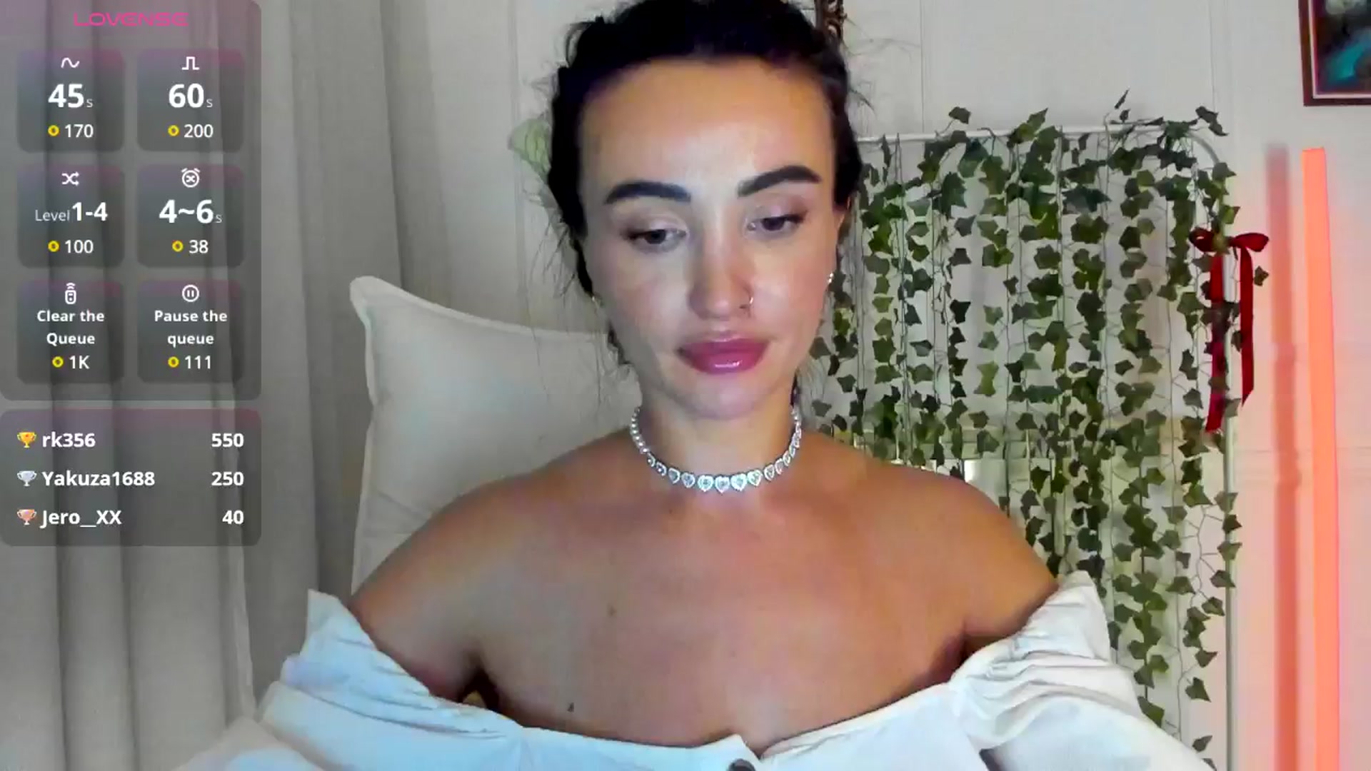 Gallery image thumbnail from AlyssiaKENT1's myfreecams stream on, 04/28/2025, 18:57 image 8 of 20