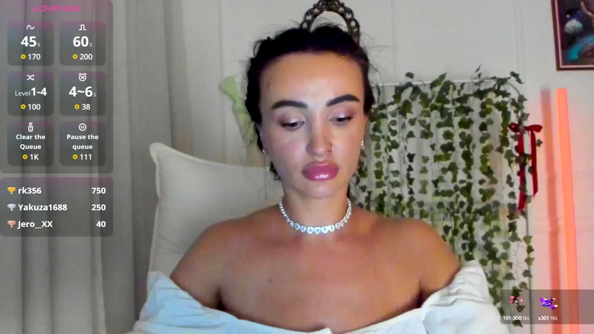 Gallery image thumbnail from AlyssiaKENT1's myfreecams stream on, 04/28/2025, 18:57 image 10 of 20