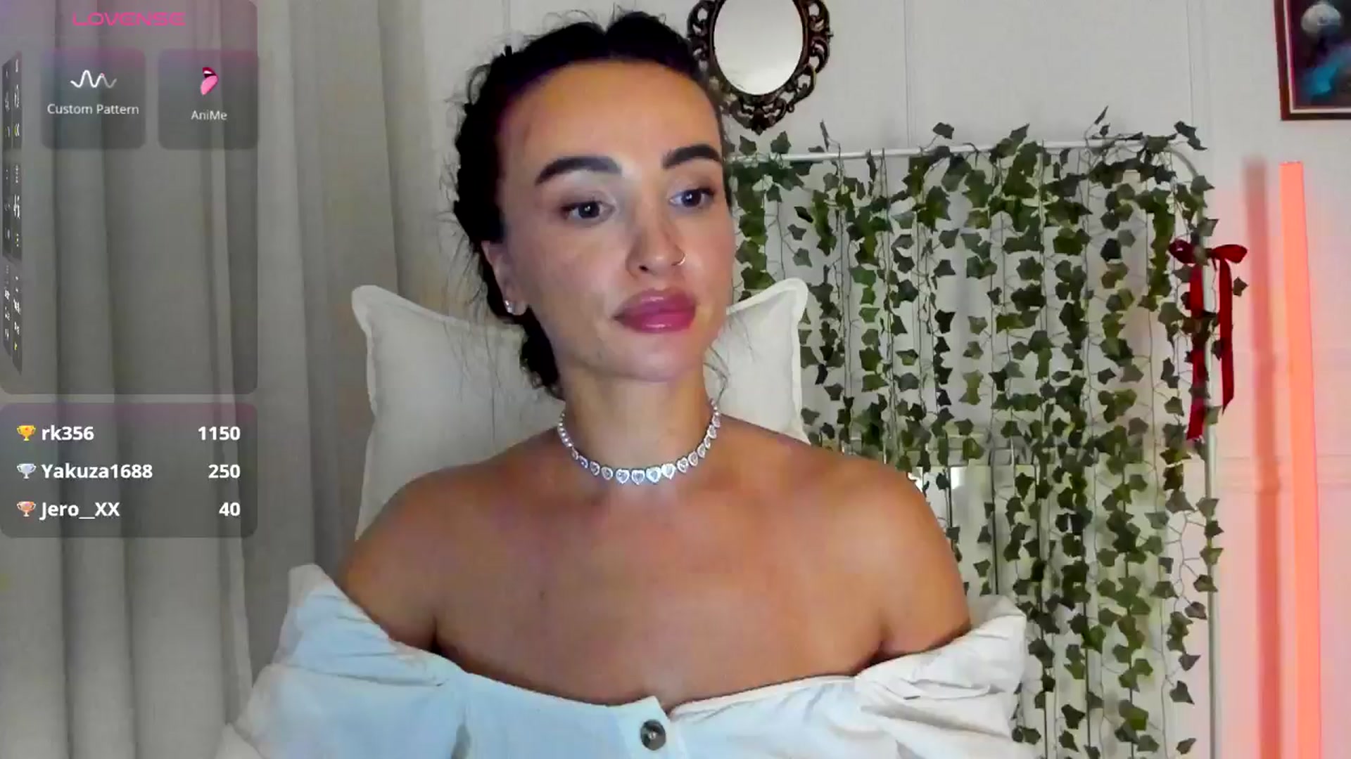Gallery image thumbnail from AlyssiaKENT1's myfreecams stream on, 04/28/2025, 18:57 image 16 of 20
