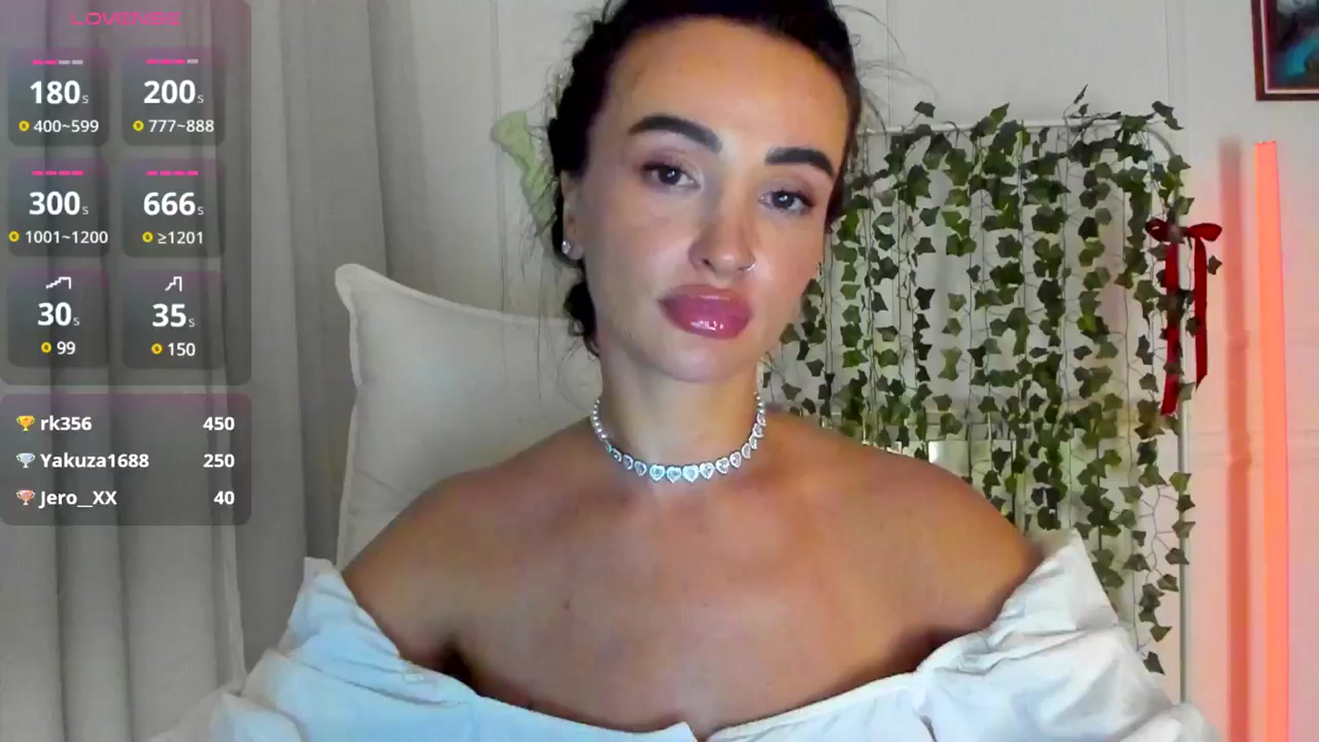 Gallery image thumbnail from AlyssiaKENT1's myfreecams stream on, 04/28/2025, 18:57 image 6 of 20