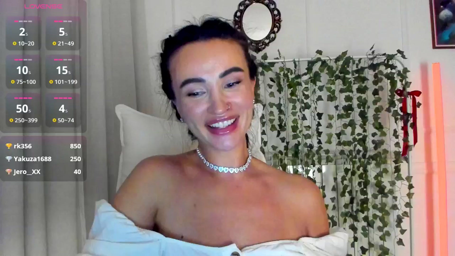 Gallery image thumbnail from AlyssiaKENT1's myfreecams stream on, 04/28/2025, 18:57 image 11 of 20