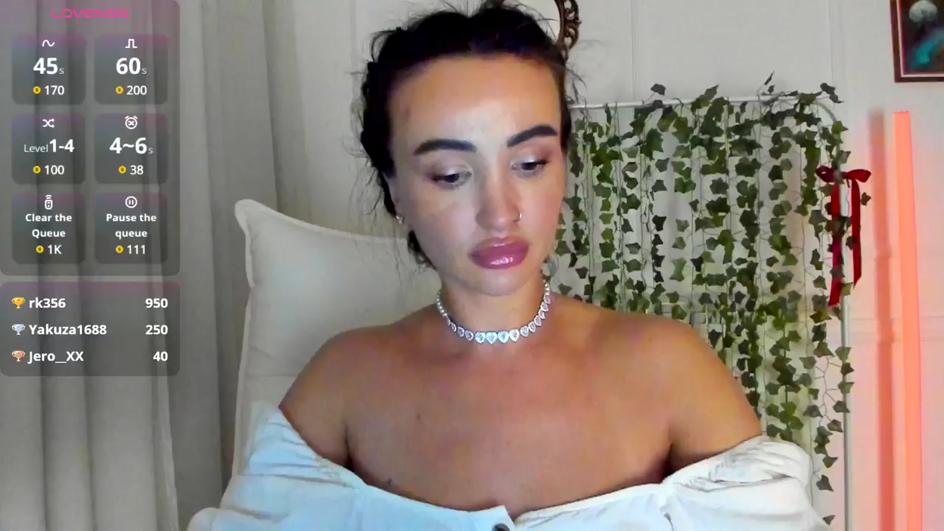 Gallery image thumbnail from AlyssiaKENT1's myfreecams stream on, 04/28/2025, 18:57 image 12 of 20