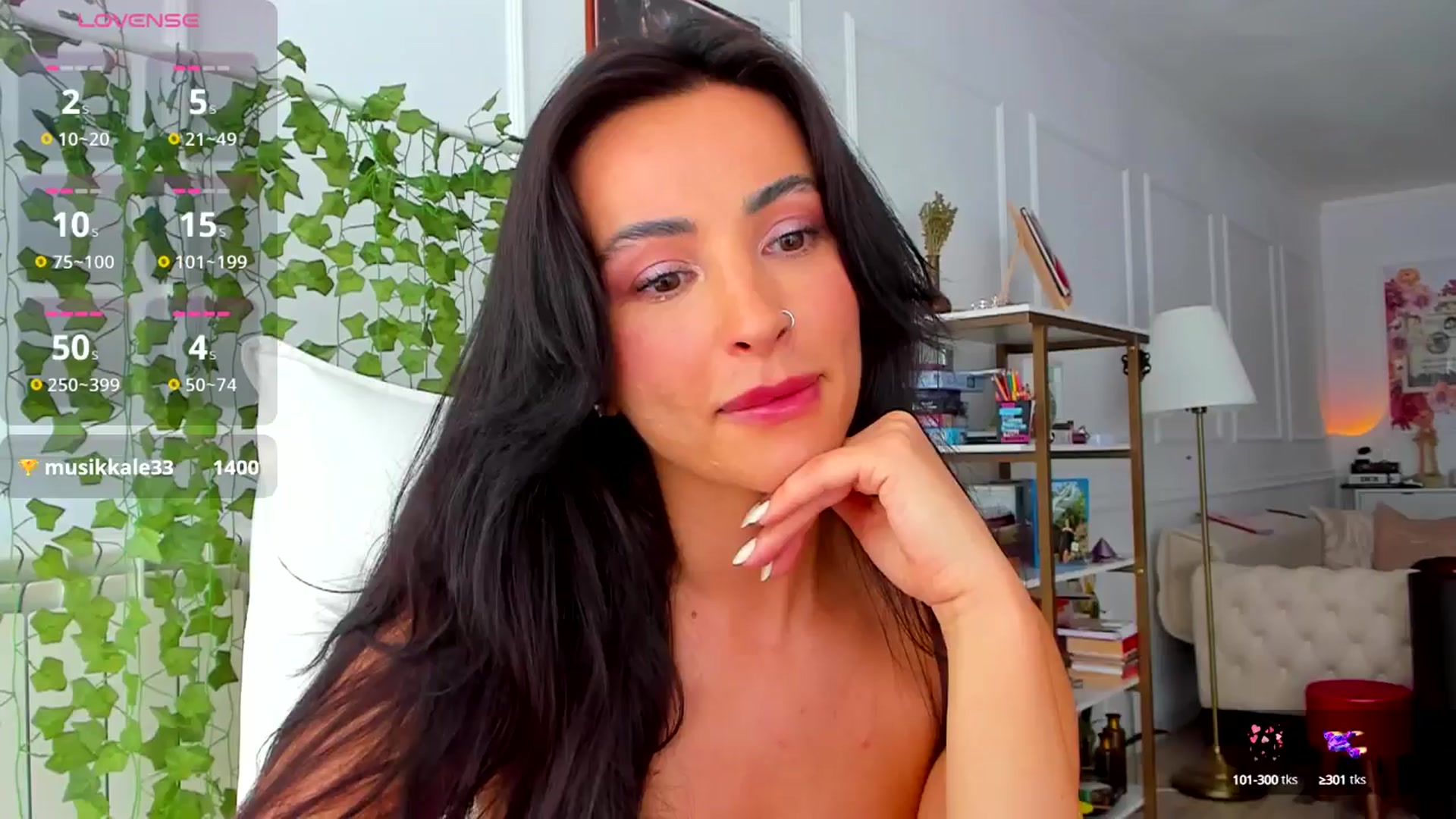 Gallery image thumbnail from AlyssiaKENT1's myfreecams stream on, 04/29/2025, 11:09 image 20 of 20