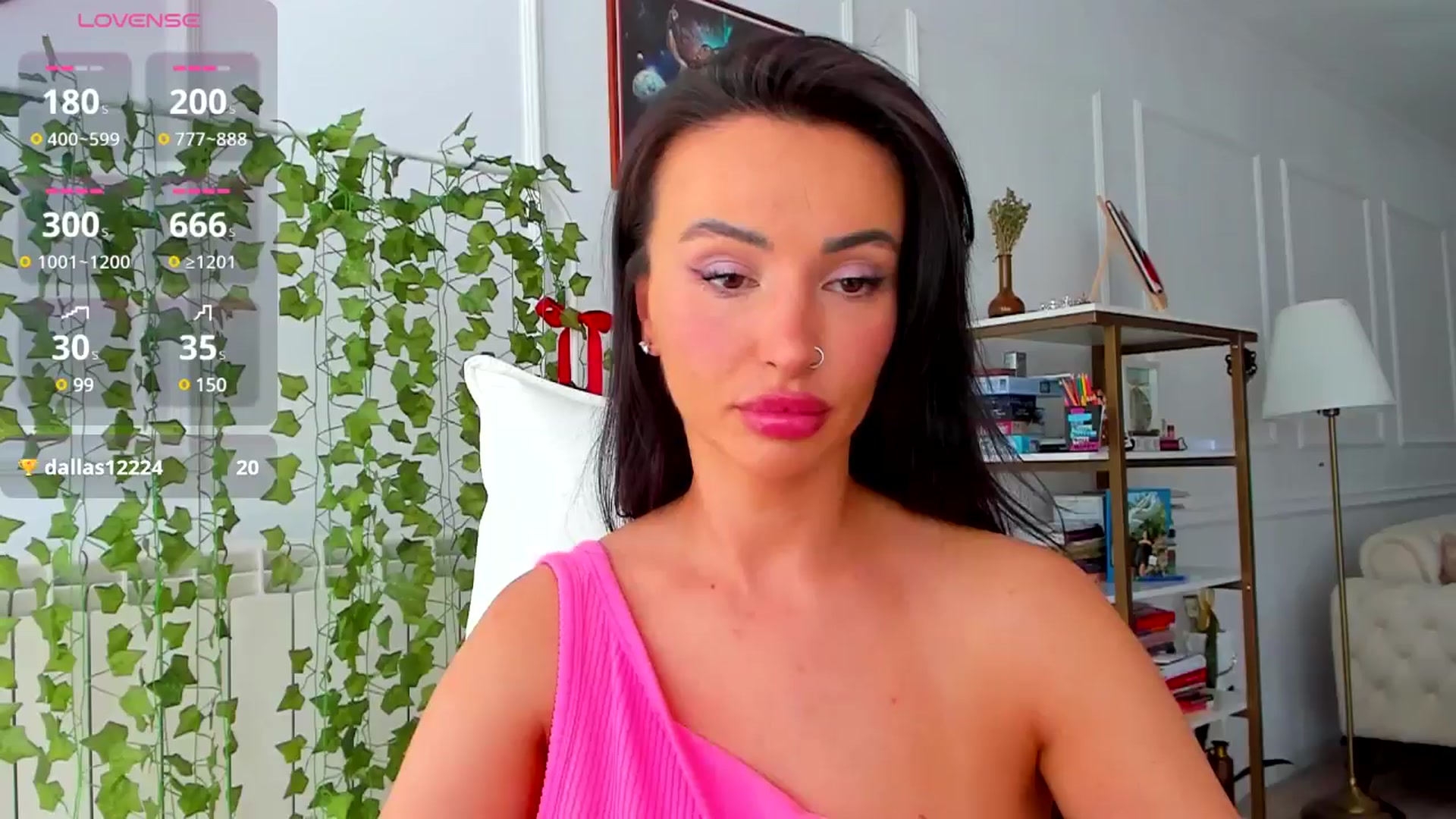 Gallery image thumbnail from AlyssiaKENT1's myfreecams stream on, 05/02/2025, 12:44 image 6 of 20