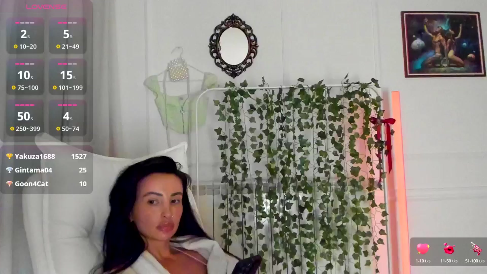 Gallery image thumbnail from AlyssiaKENT1's myfreecams stream on, 05/08/2025, 19:06 image 14 of 20