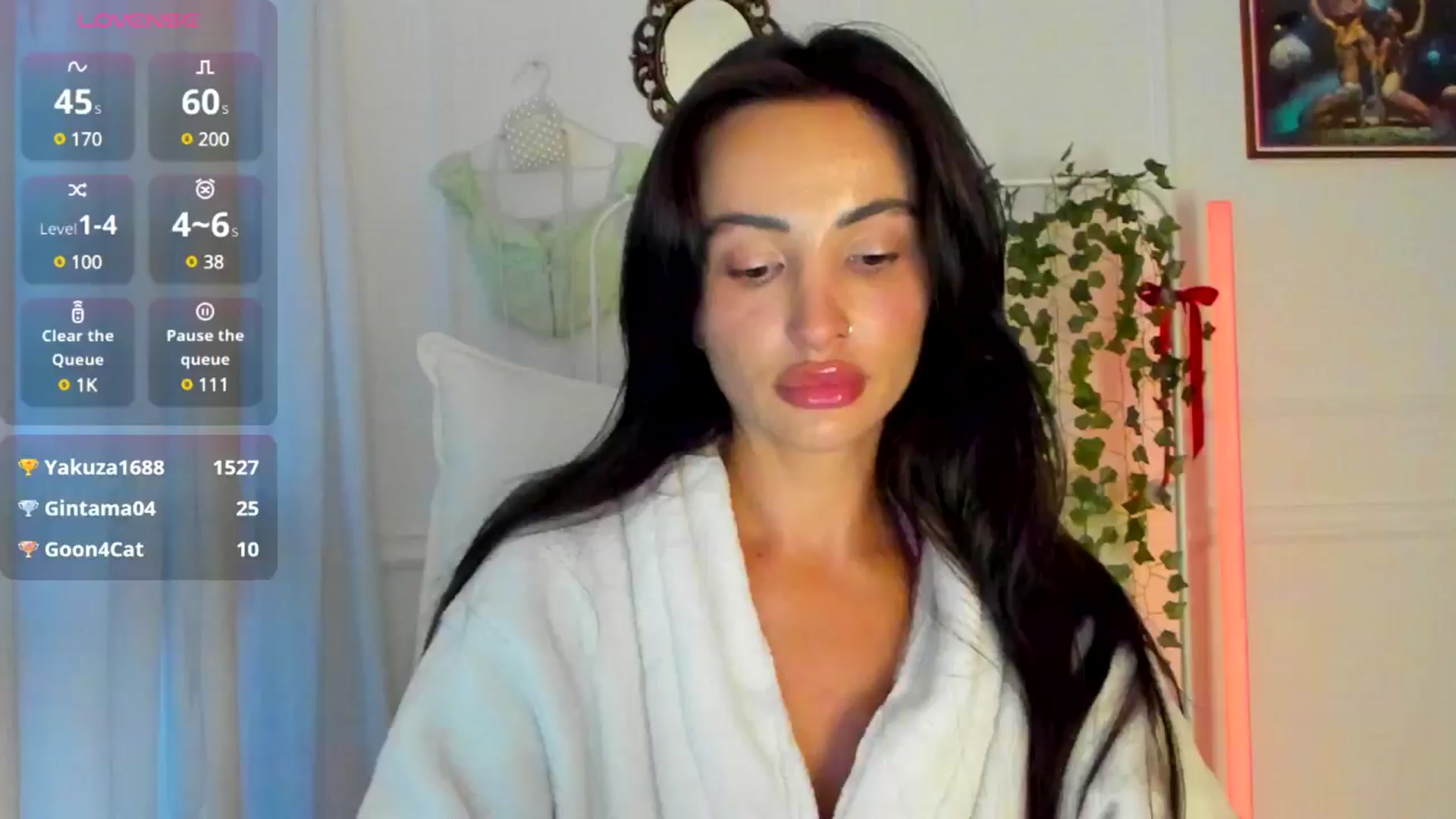 Gallery image thumbnail from AlyssiaKENT1's myfreecams stream on, 05/08/2025, 19:06 image 6 of 20