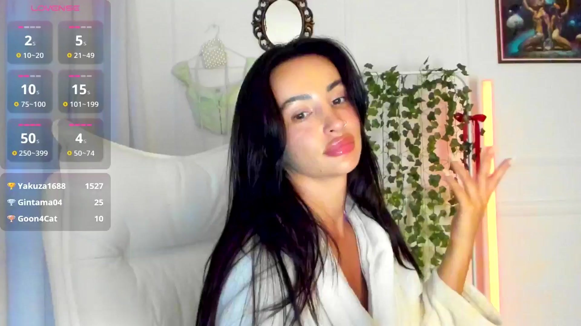 Gallery image thumbnail from AlyssiaKENT1's myfreecams stream on, 05/08/2025, 19:06 image 7 of 20
