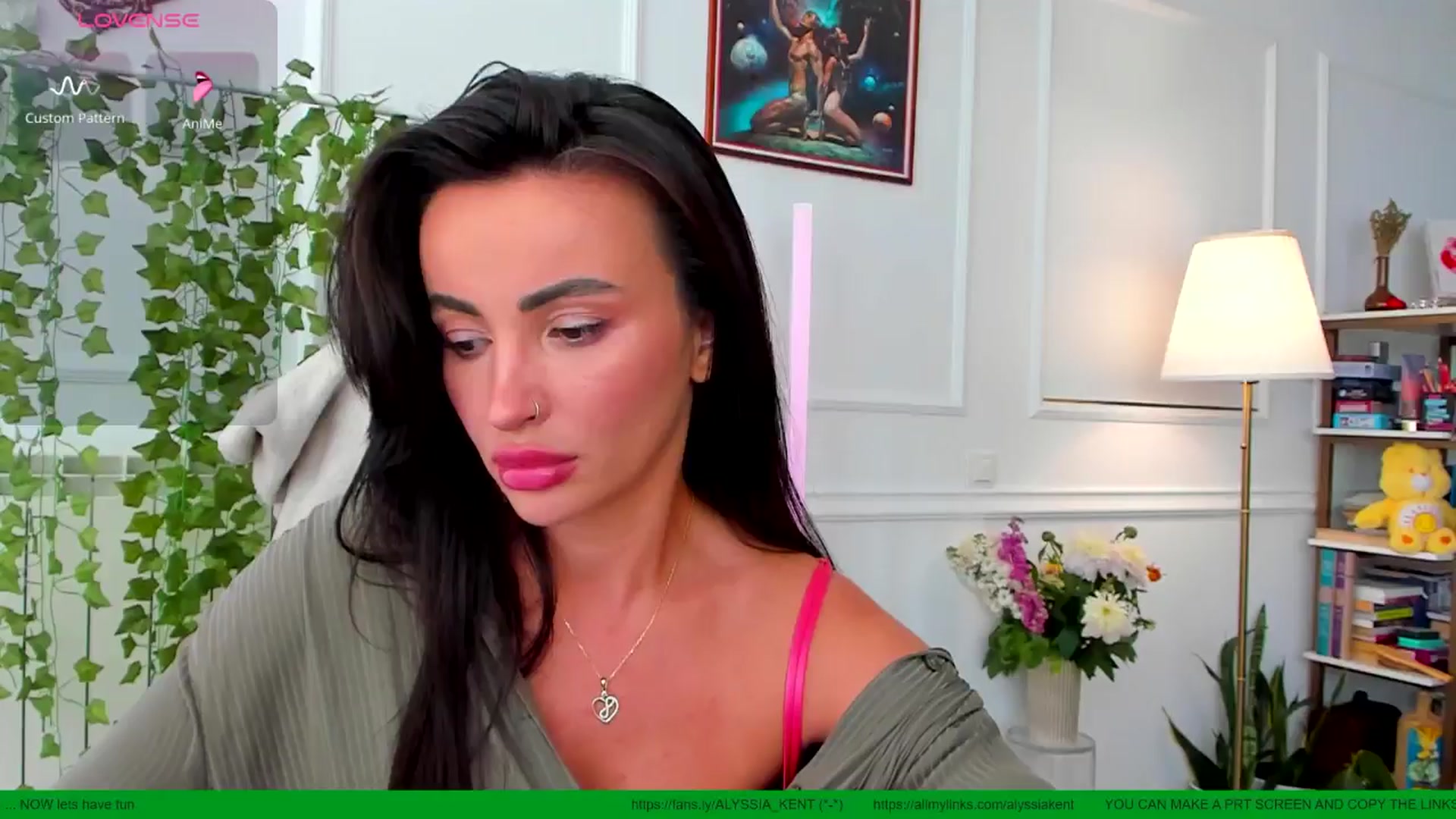 Gallery image thumbnail from AlyssiaKENT1's myfreecams stream on, 05/20/2025, 17:00 image 20 of 20