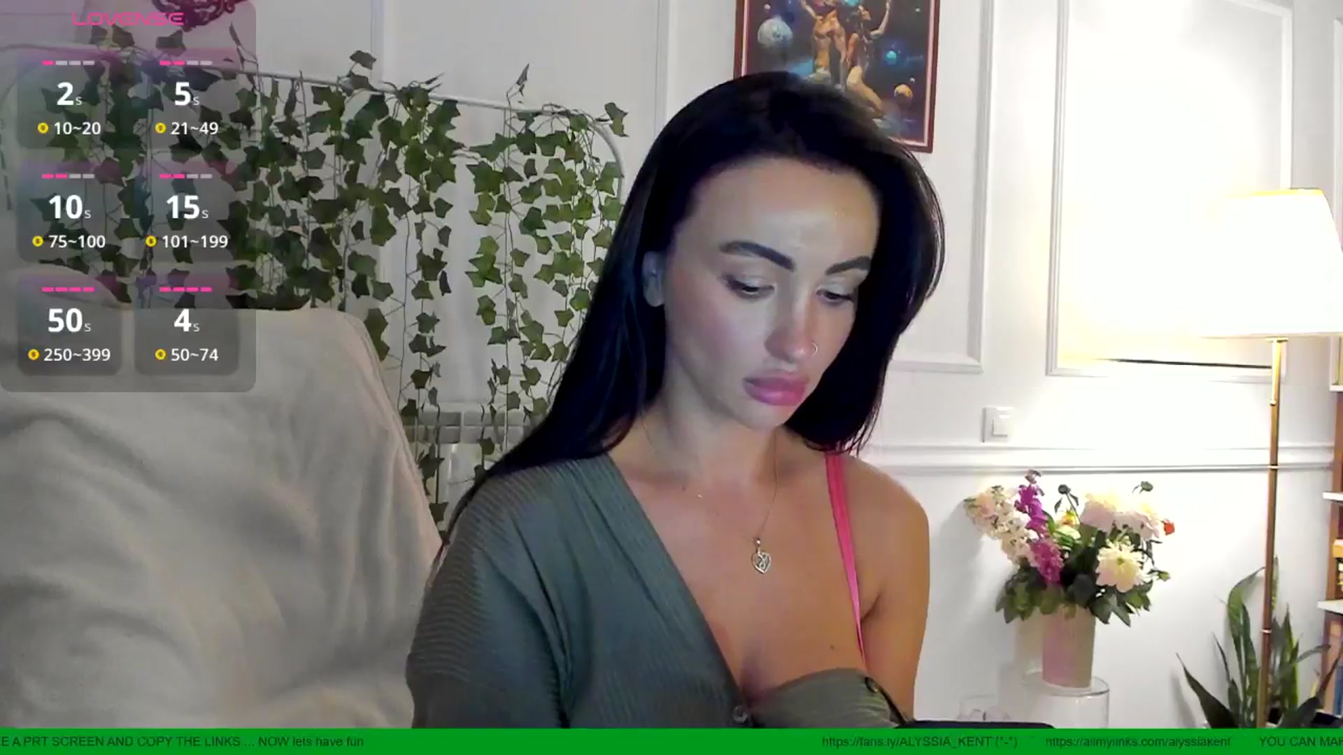 Gallery image thumbnail from AlyssiaKENT1's myfreecams stream on, 05/20/2025, 19:05 image 4 of 20