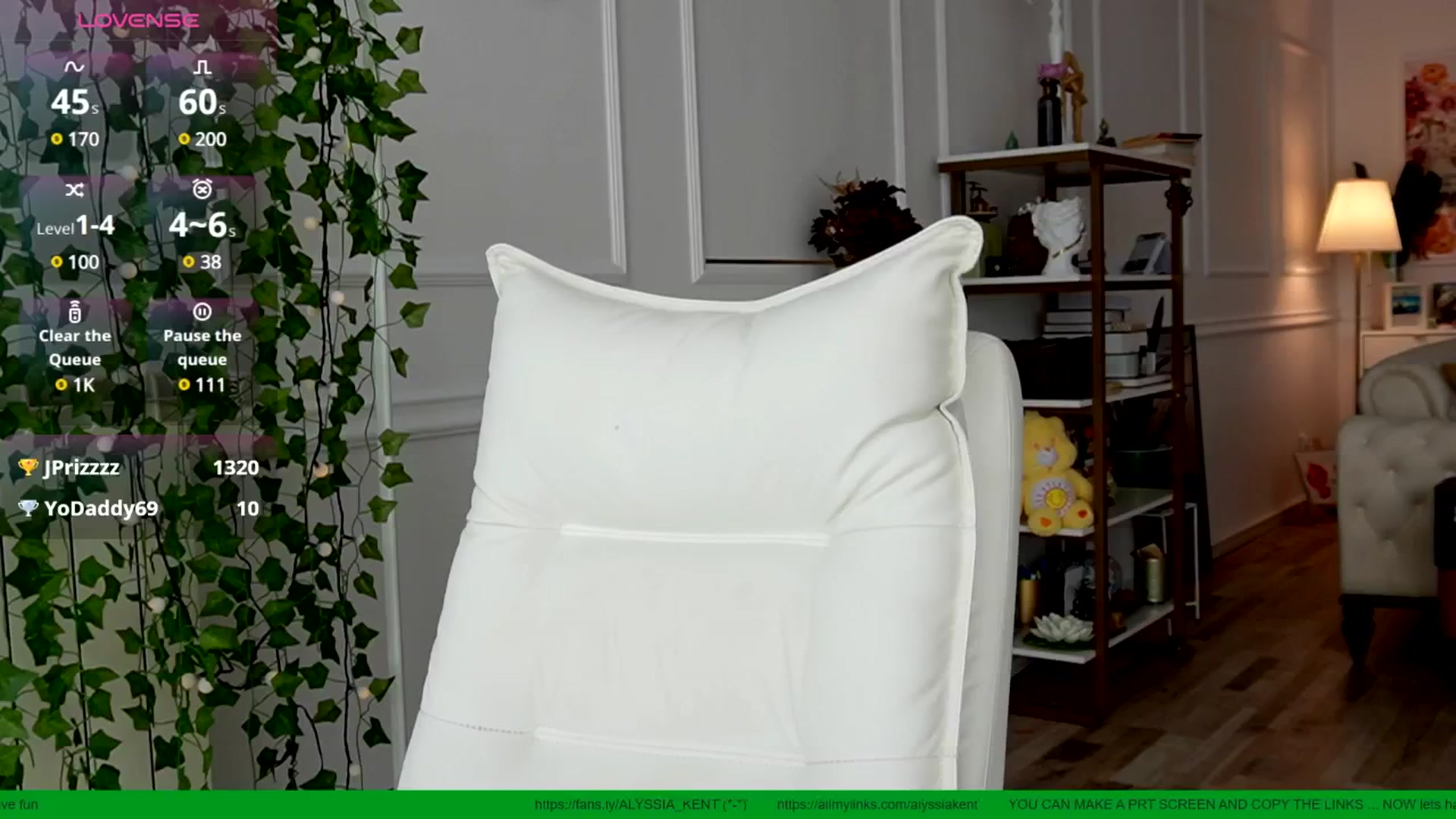 Gallery image thumbnail from AlyssiaKENT1's myfreecams stream on, 05/27/2025, 11:48 image 12 of 20