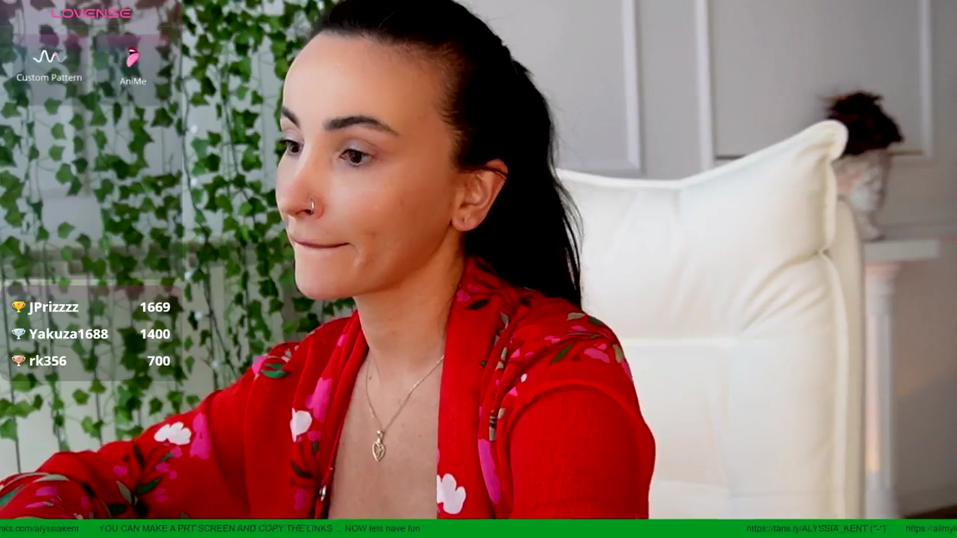 Gallery image thumbnail from AlyssiaKENT1's myfreecams stream on, 05/27/2025, 16:52 image 17 of 20