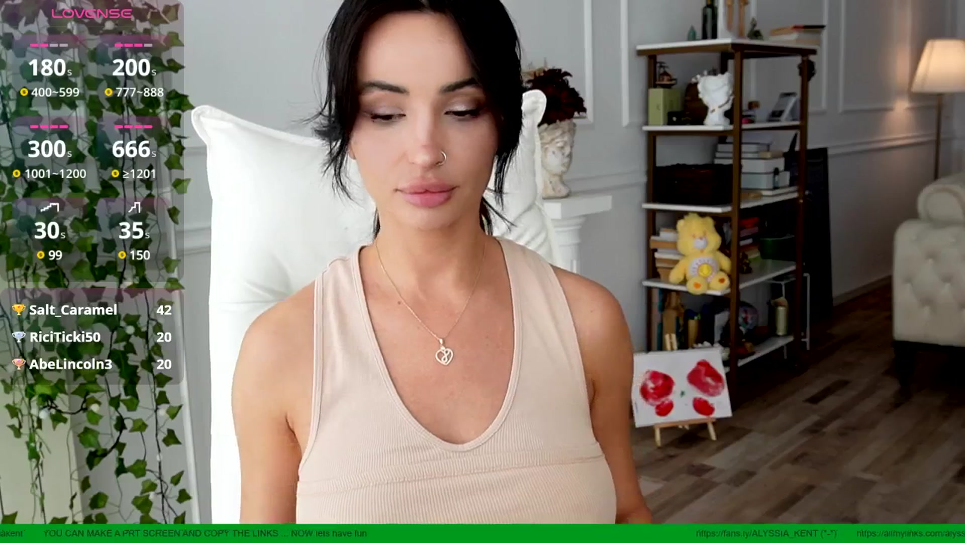 Gallery image thumbnail from AlyssiaKENT1's myfreecams stream on, 05/29/2025, 14:39 image 8 of 20