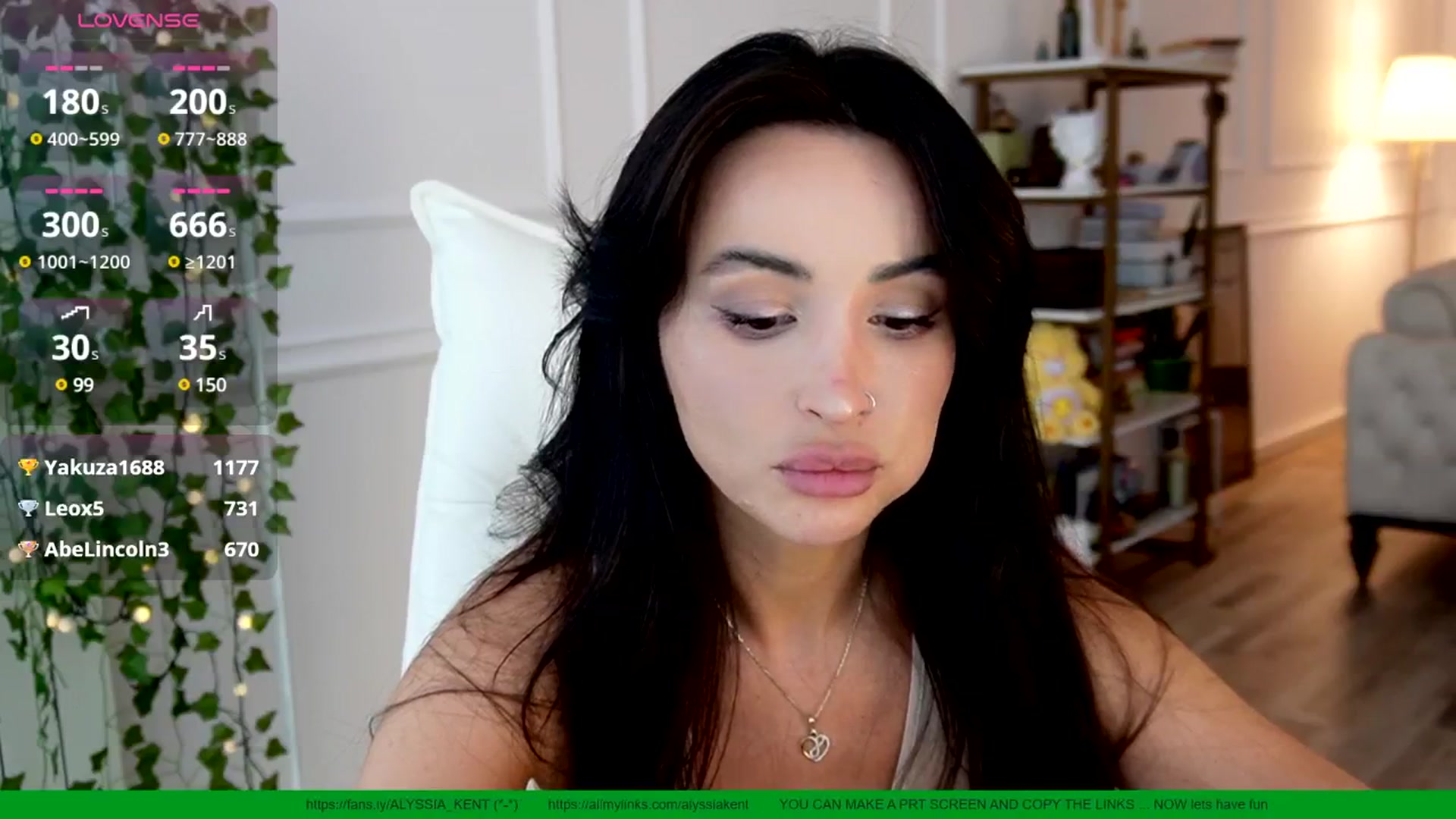 Gallery image thumbnail from AlyssiaKENT1's myfreecams stream on, 05/29/2025, 16:55 image 7 of 20